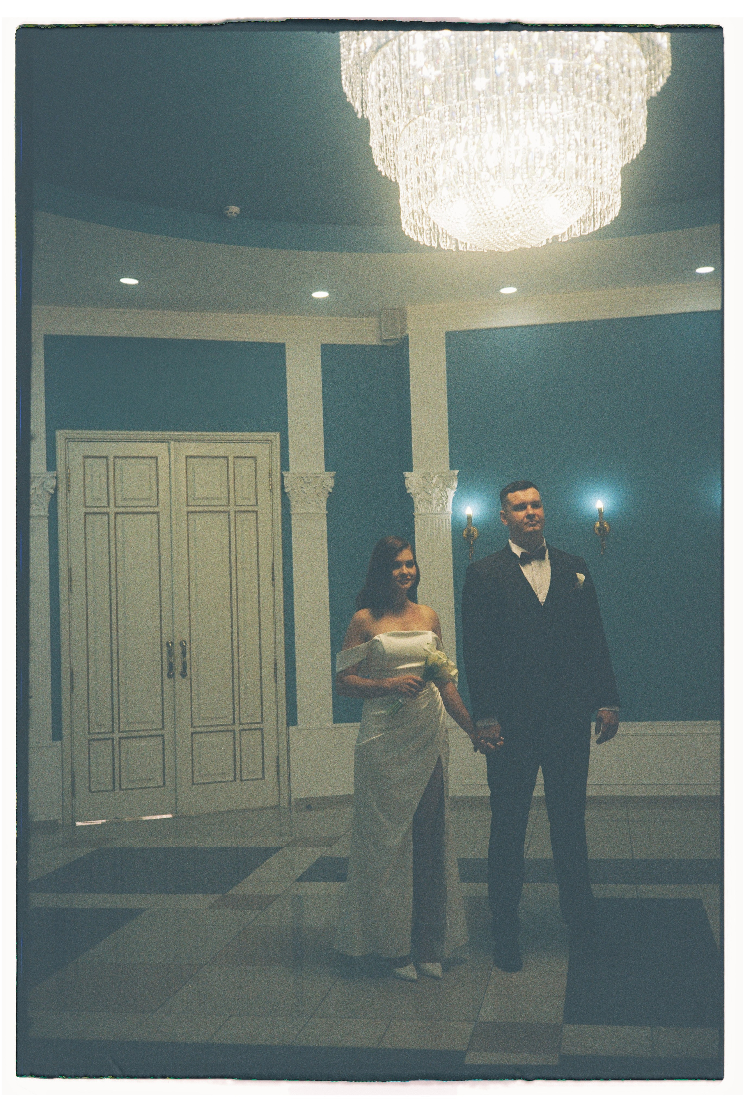 Егор & Нелля. Пленка. Сестры Карабаза. Фотографы и ретушеры в Москве и Санкт-Петербурге