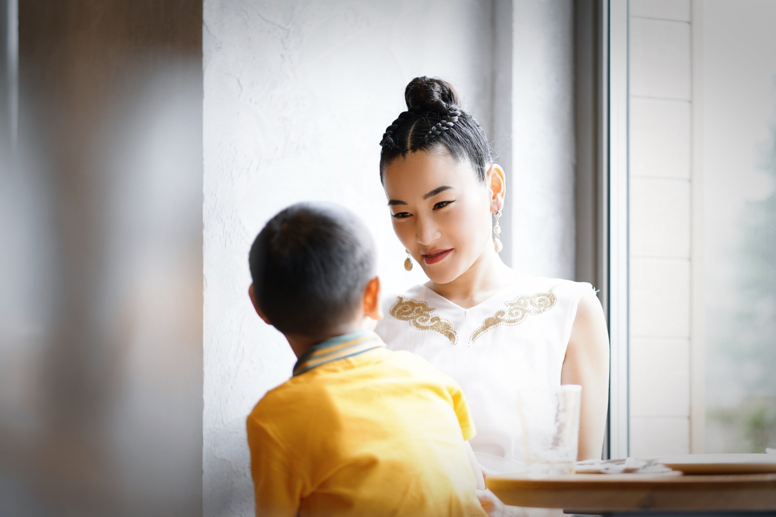 В ресторане Рерих. Выездной фотограф-видеограф в Республике Алтай Солоны Куюкова