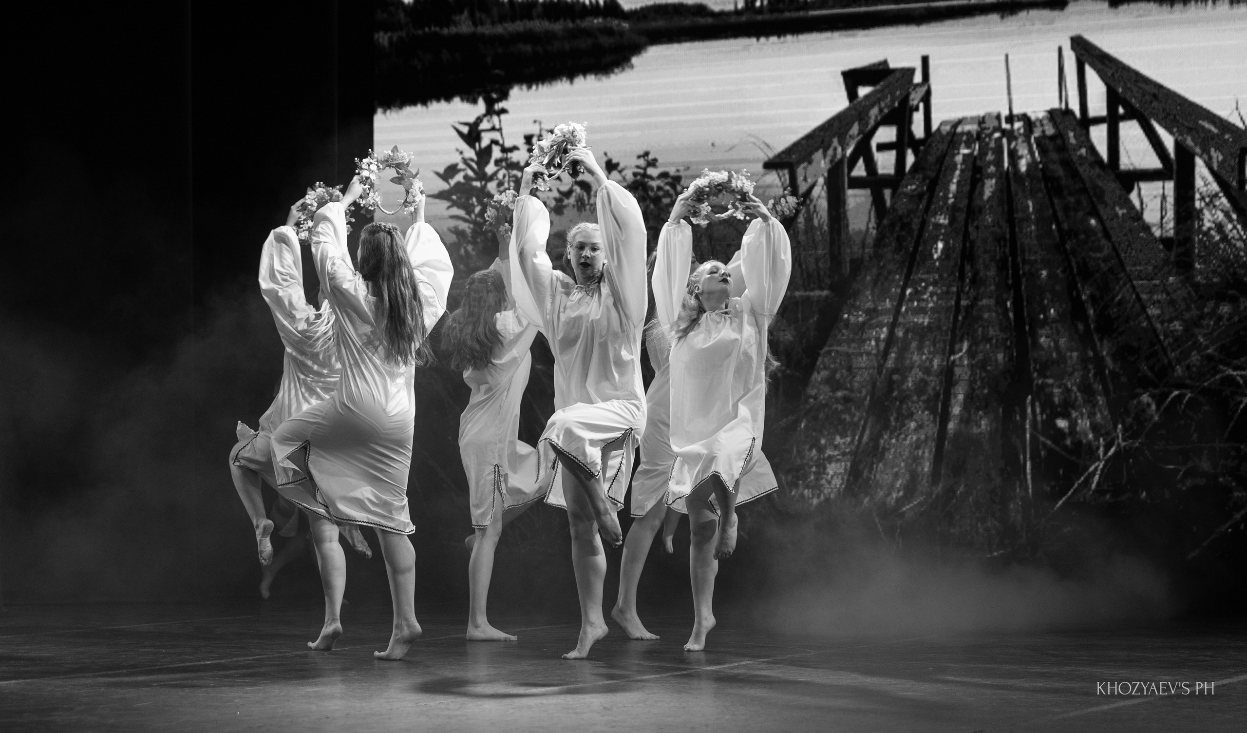 Отчетный концерт Ансамбля танца «Вольный Ветер». Фотограф в Нижнем Новгороде, Дзержинске Олеся Хозяева