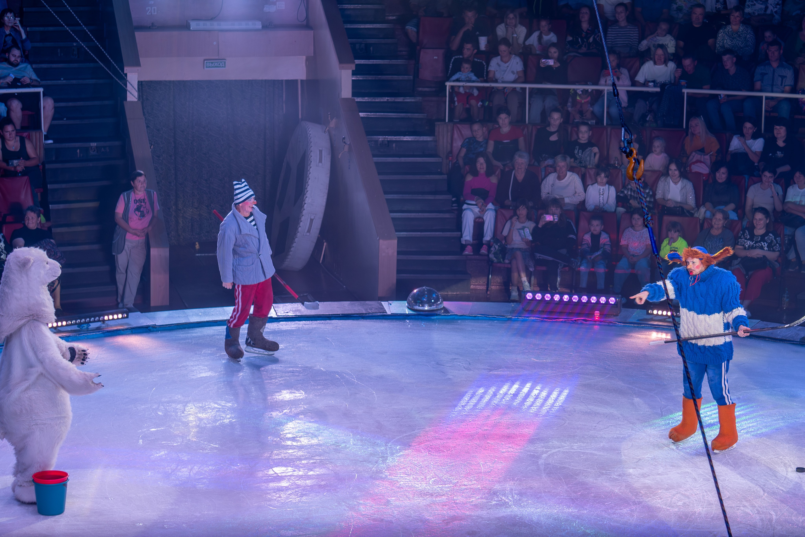 Цирк на льду «Айсберг» в Луганске. Фотограф в РФ и ЛНР Юлия Федосеева