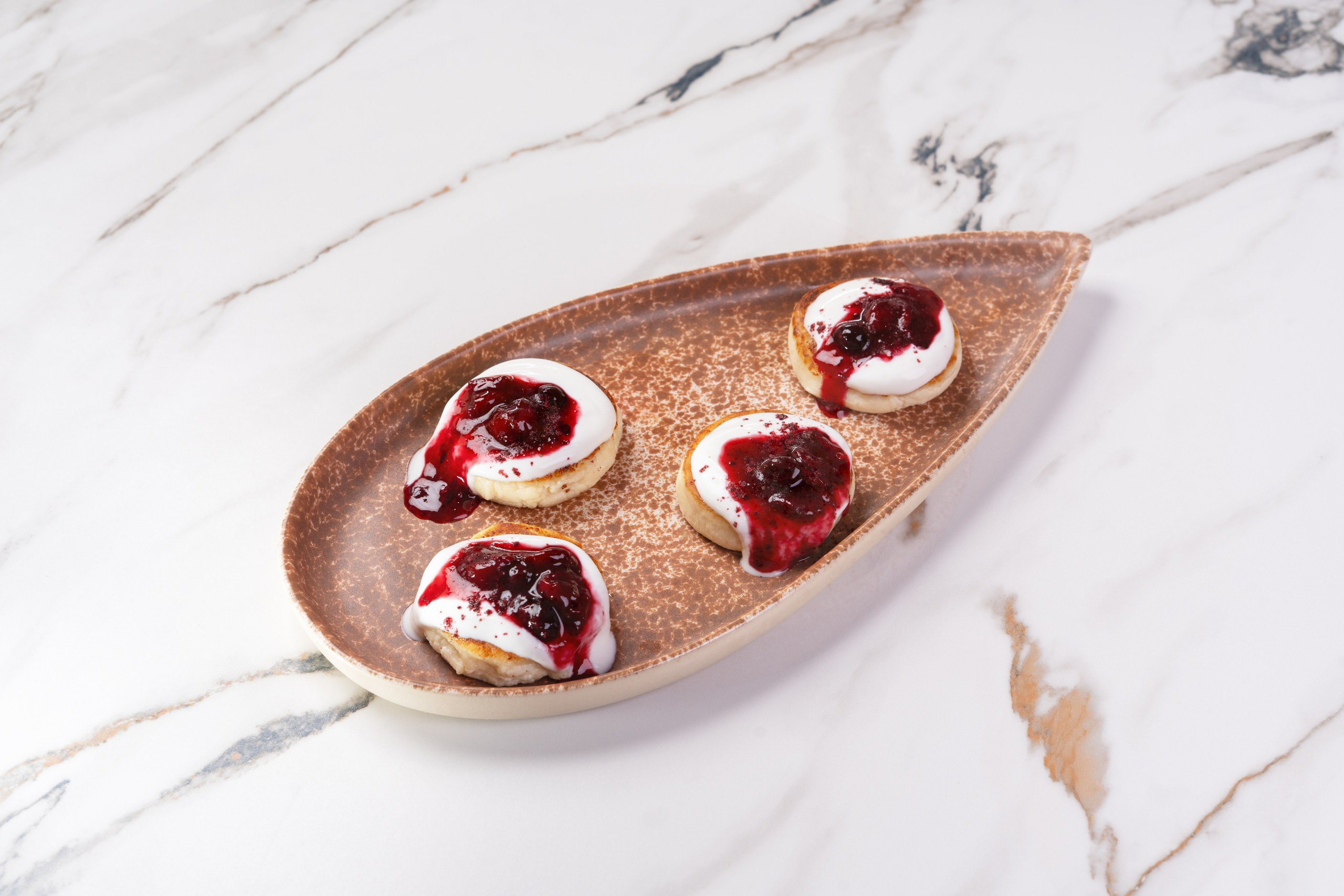 Луи, фото меню. Фотограф Ахмедов Эльдар Чита