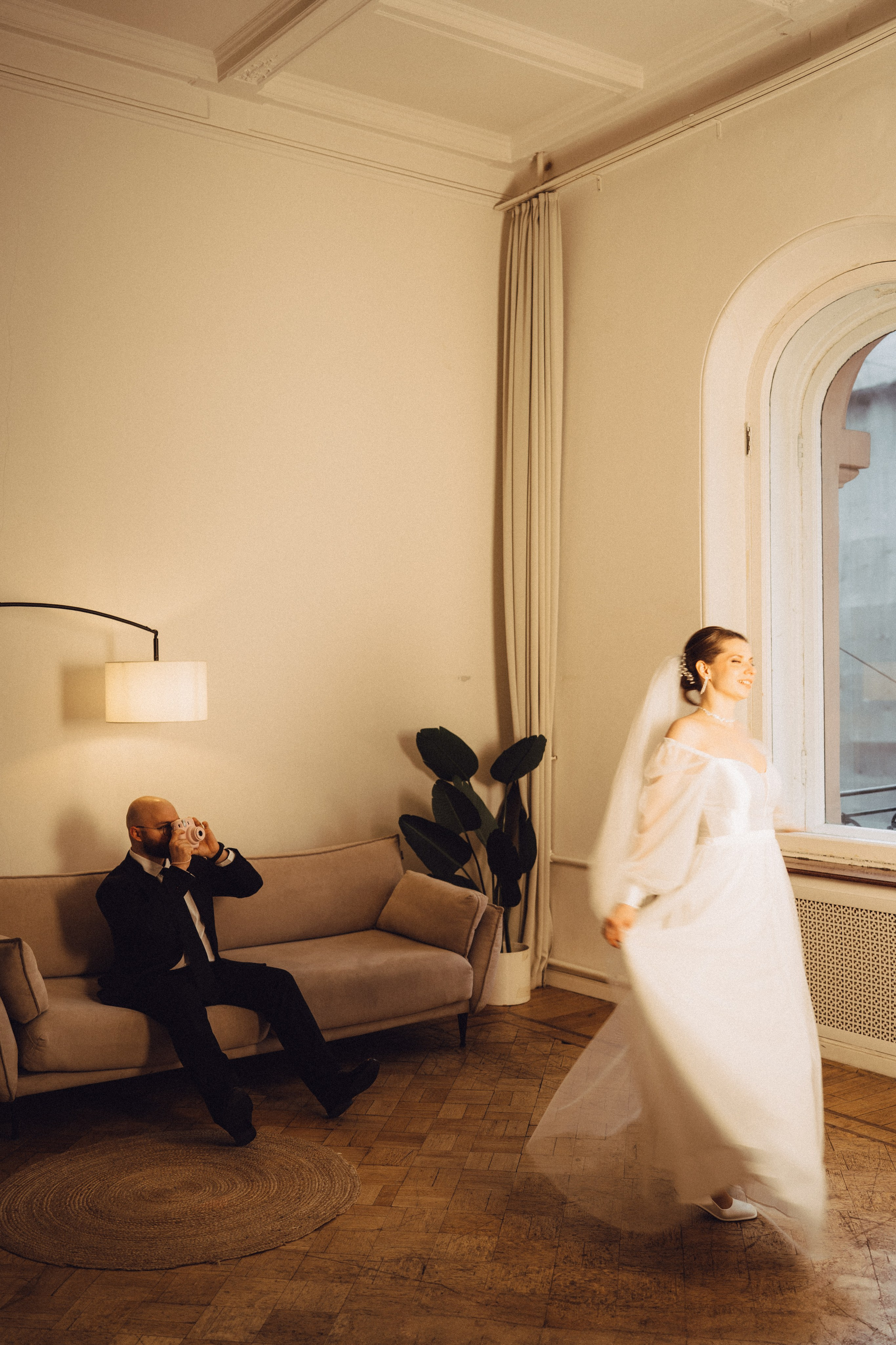 СВАДЕБНАЯ СЬЕМКА ВО ВТОРОМ ДВОРЦЕ (ДЕКАБРЬ) ТАКЖЕ СЬЕМКА В СТУДИИ НА ЧЕРНЫШЕВСКОЙ. Профессиональный фотограф, Санкт-Петербург — Виктория Богомолова