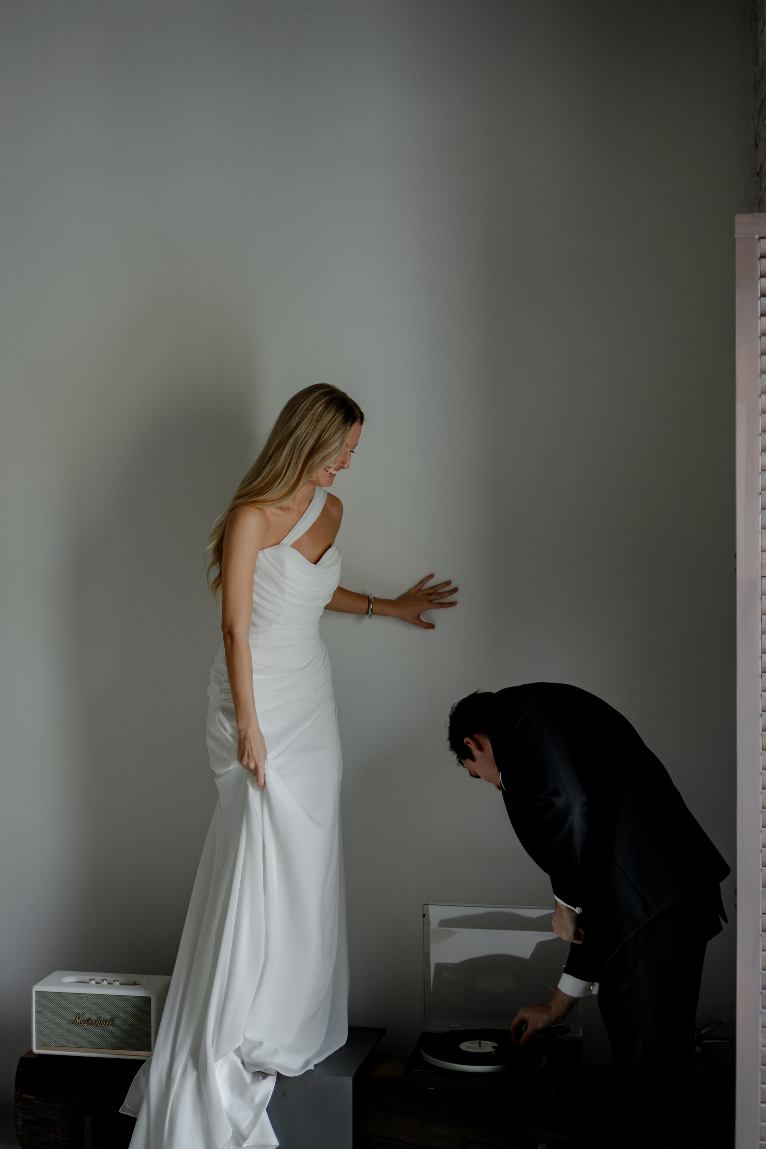 ЭЛЕГАНТНАЯ СВАДБЕНАЯ СЬЕМКА ЖЕНИХА И НЕВЕСТЫ В ДОРОГОМ ОТЕЛЕ САНКТ-ПЕТЕРБУРГА. Профессиональный фотограф, Санкт-Петербург — Виктория Богомолова