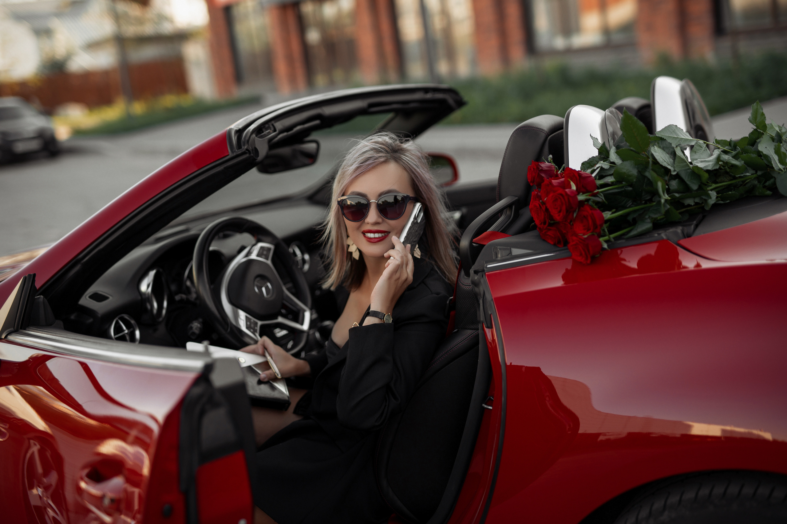 Съёмка в кабриолете Нина. Таня Давтян фотограф в Новосибирске