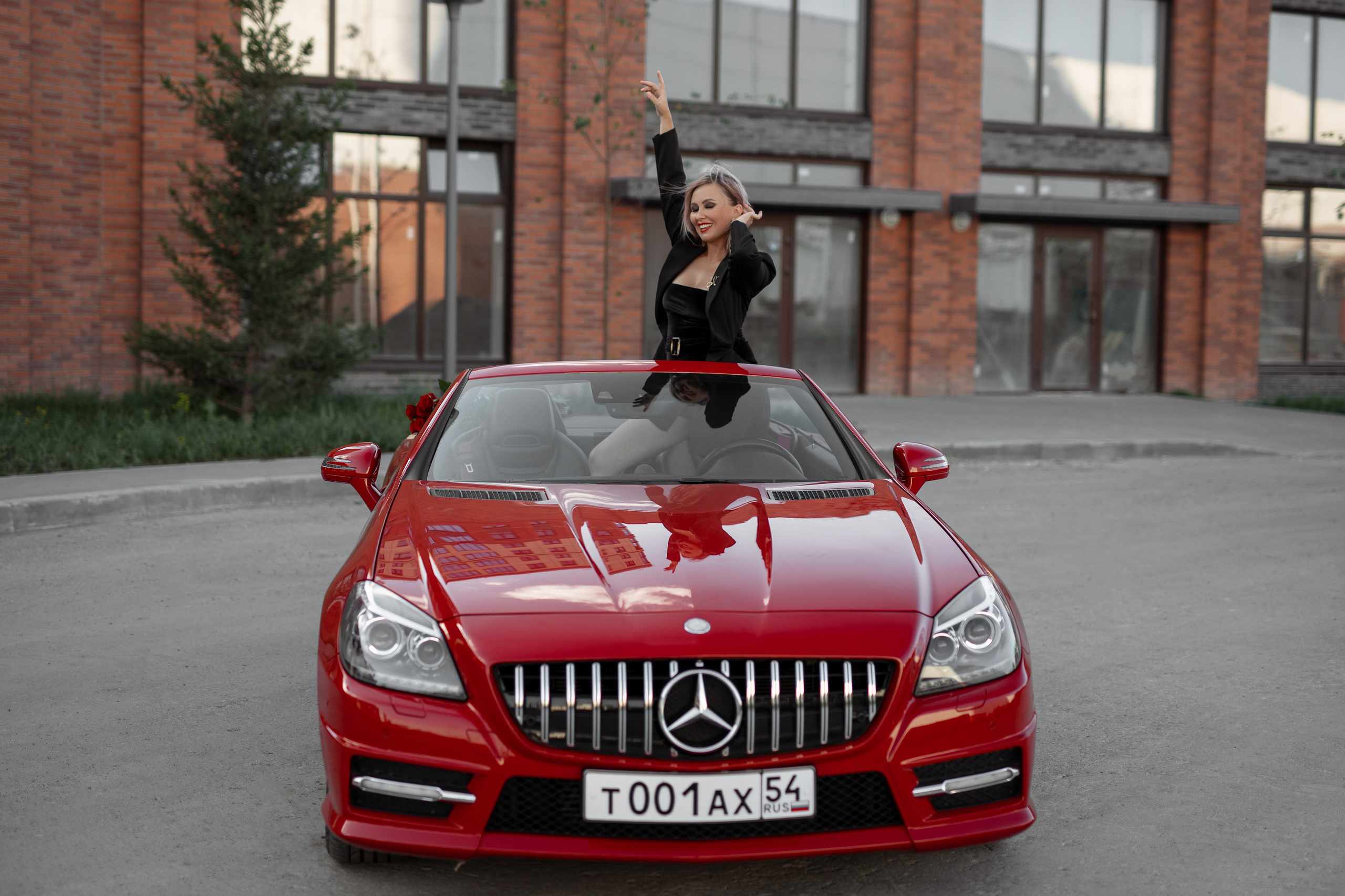 Съёмка в кабриолете Нина. Таня Давтян фотограф в Новосибирске