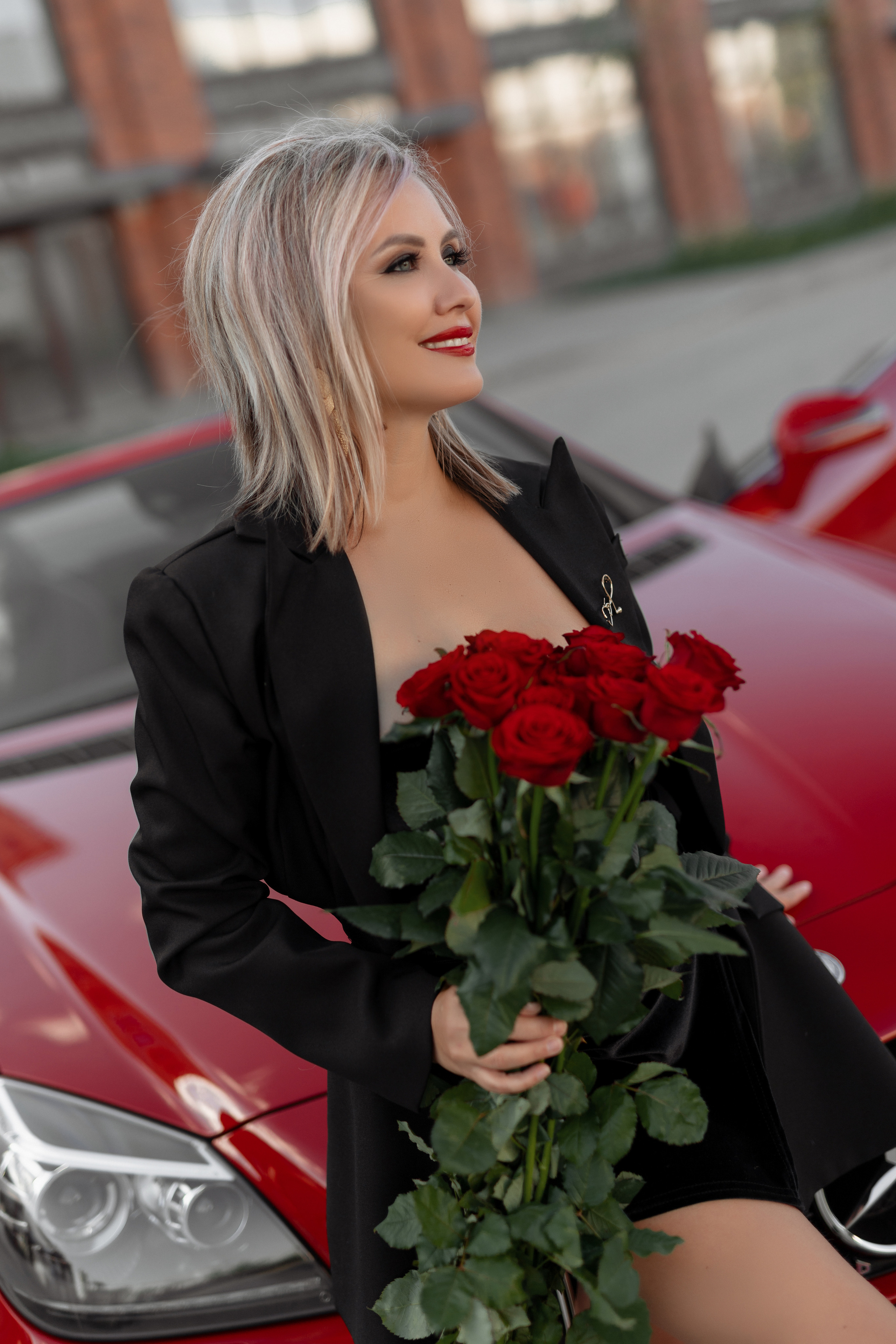 Съёмка в кабриолете Нина. Таня Давтян фотограф в Новосибирске