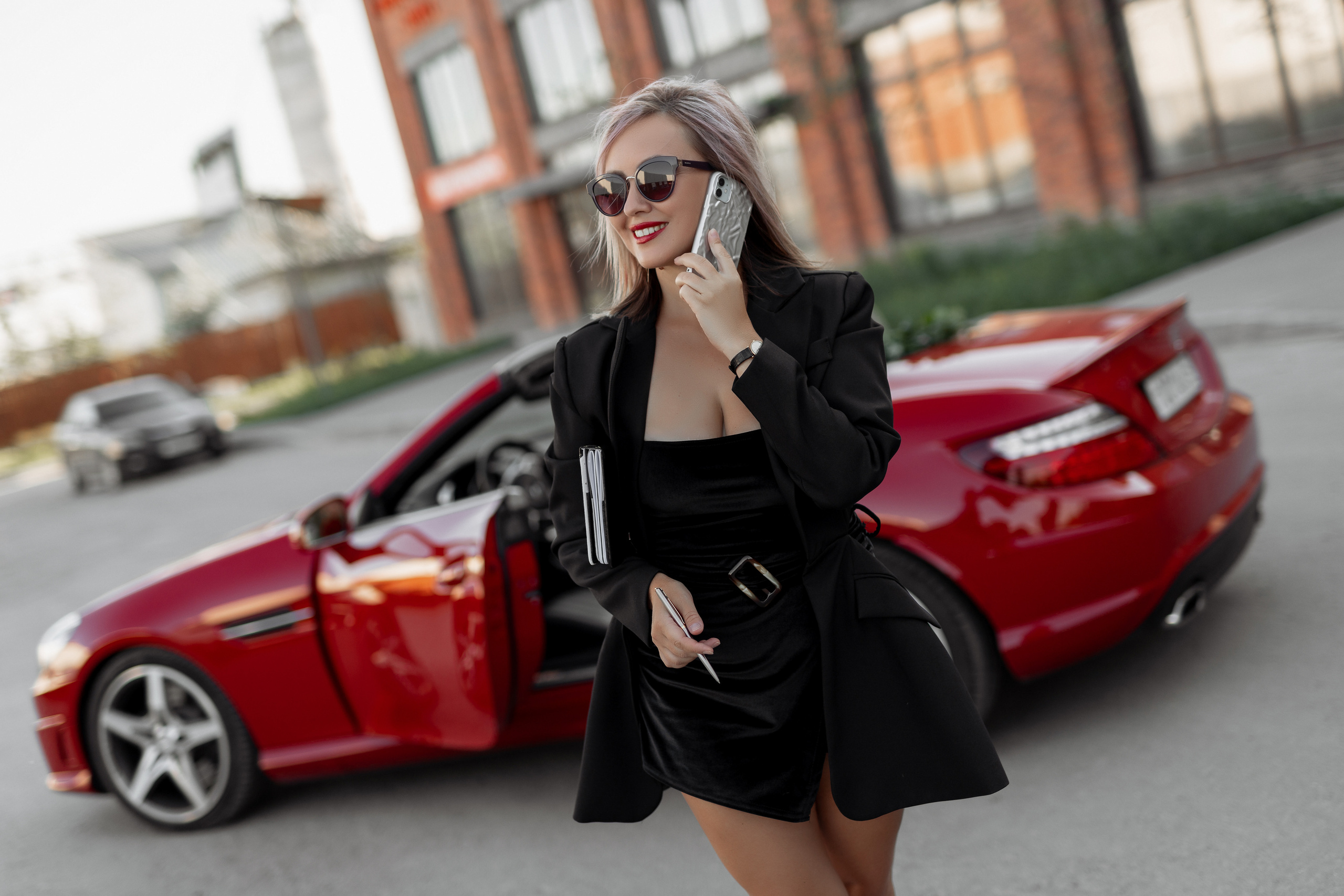 Съёмка в кабриолете Нина. Таня Давтян фотограф в Новосибирске