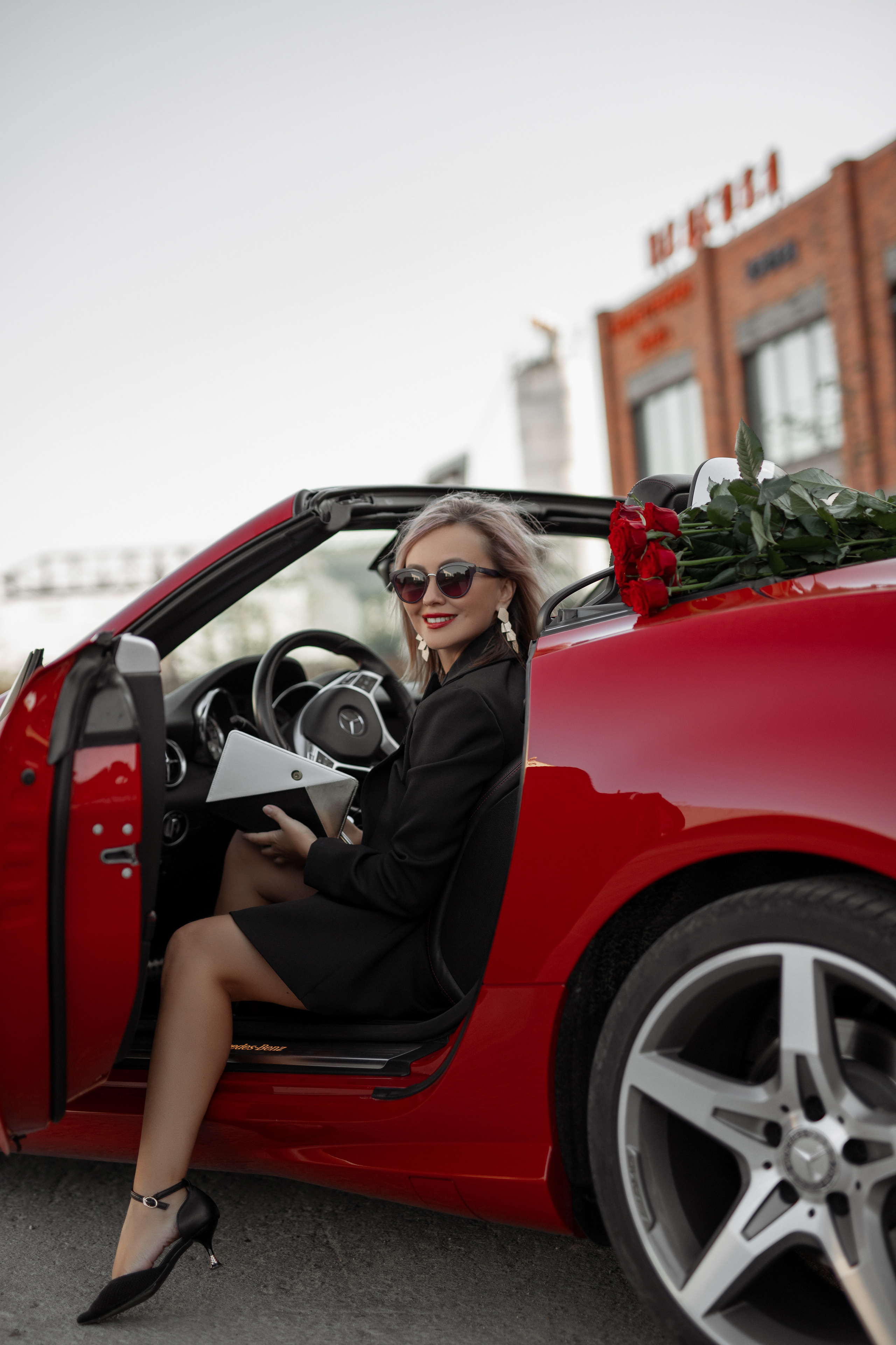 Съёмка в кабриолете Нина. Таня Давтян фотограф в Новосибирске