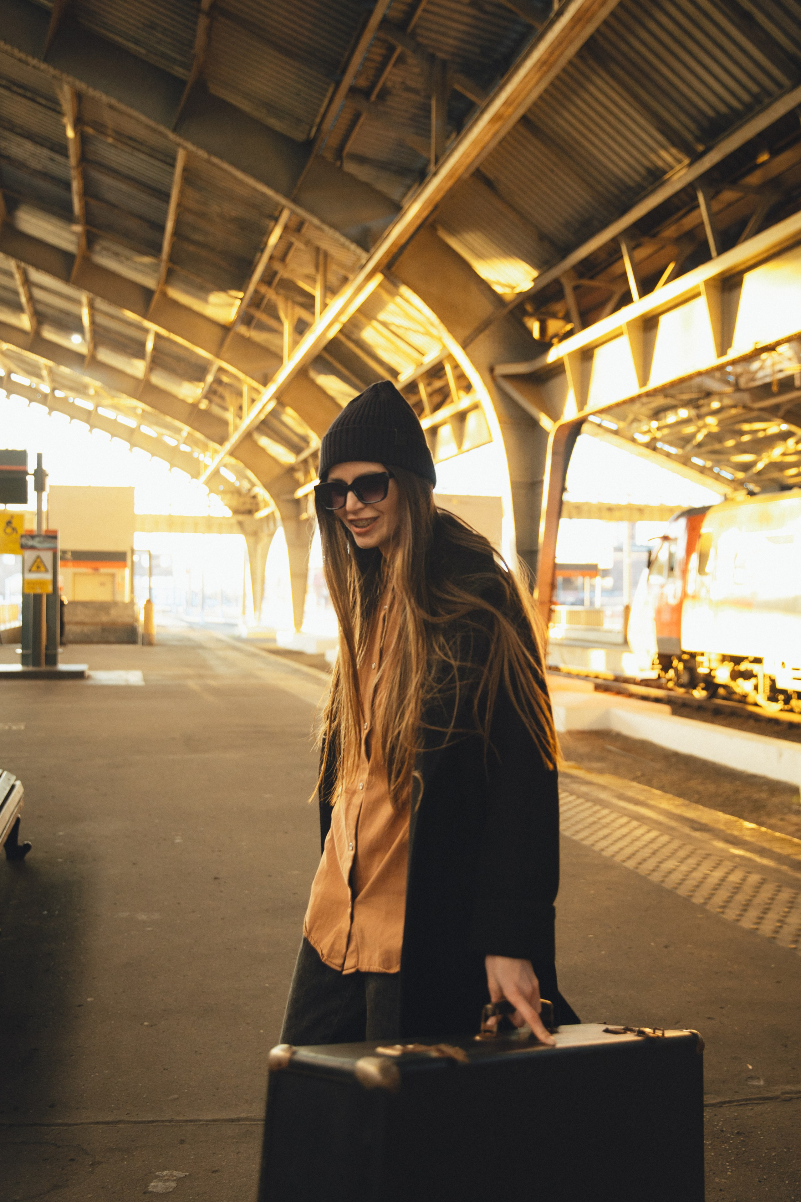 Дина / Южный вокзал. Фотограф Калининград Илья Миллер