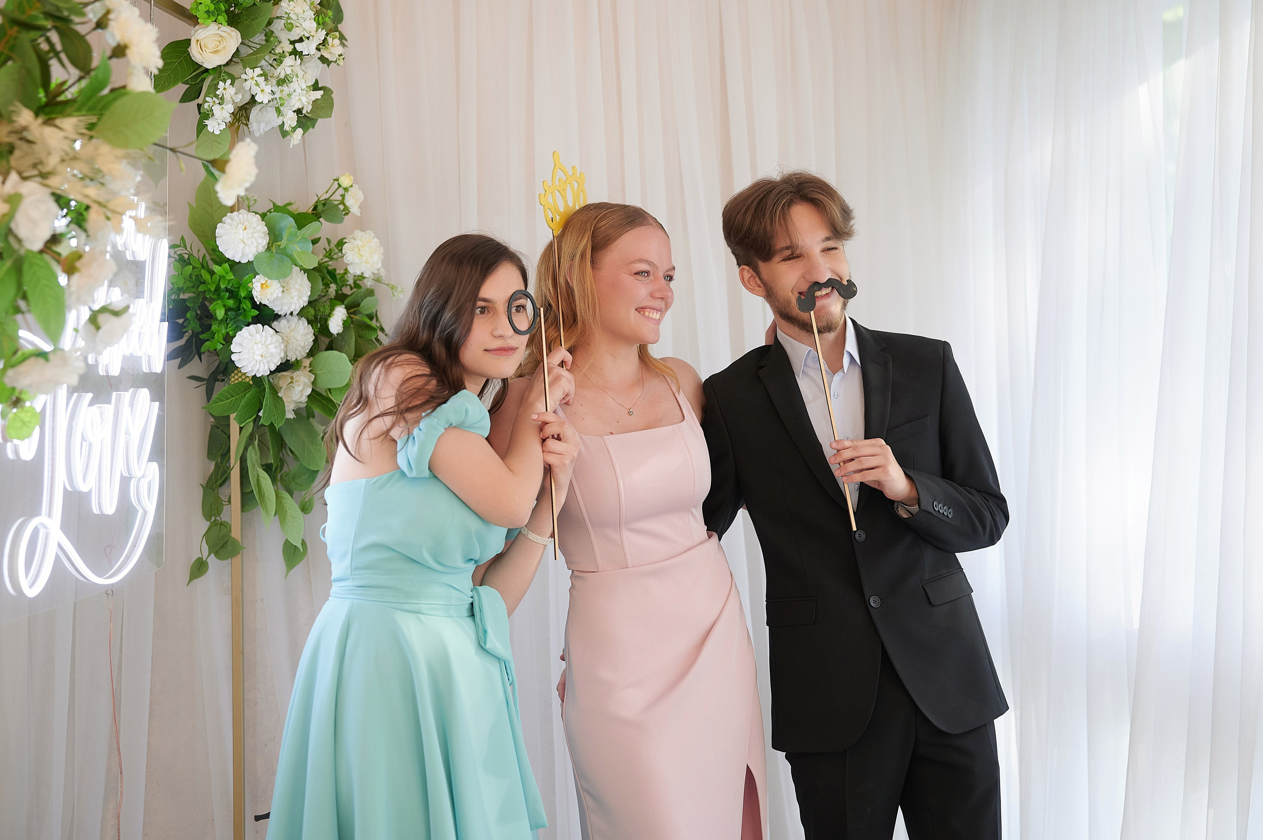 Выпускные и вручения дипломов