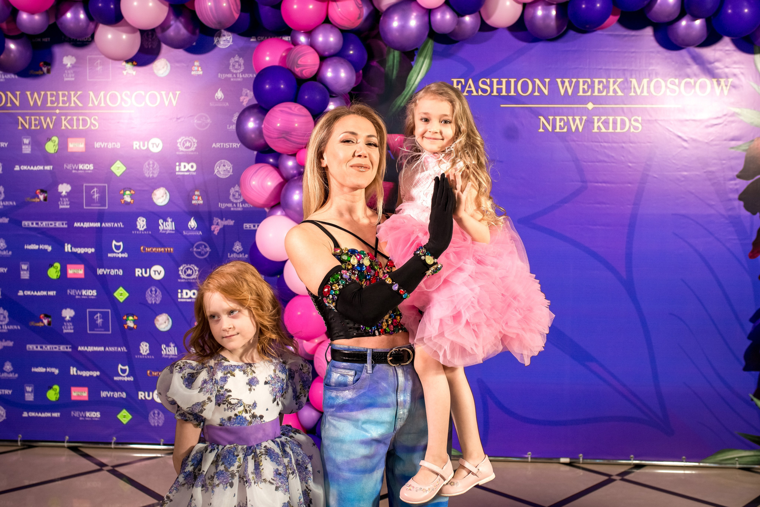 Показ Итальянской моды в России весна 2022. Женский фотограф Крещение Венчание Москва Брянск