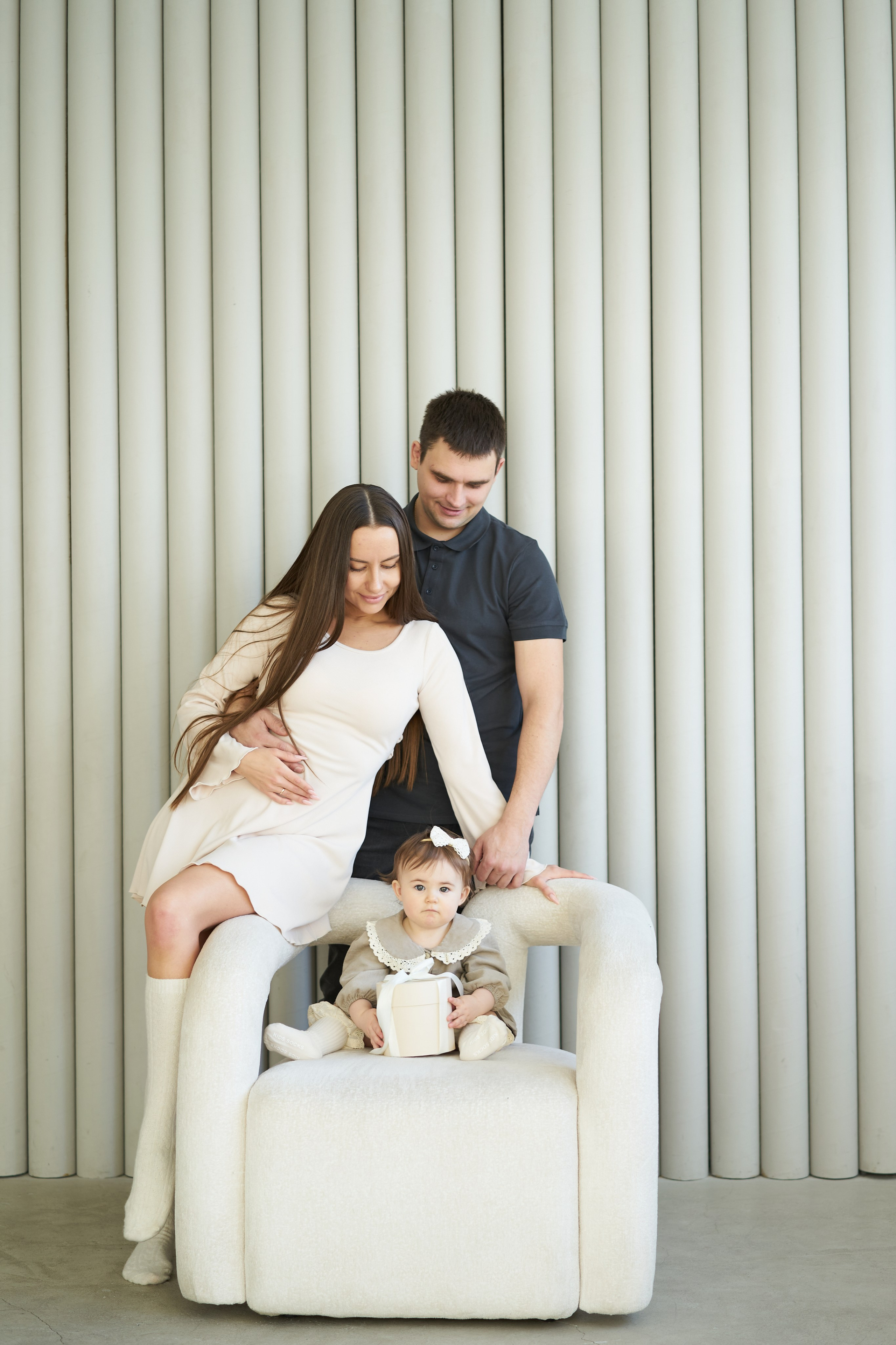 Семейная фотосессия в студии. Фотограф Екатеринбург Кокшарова Александра