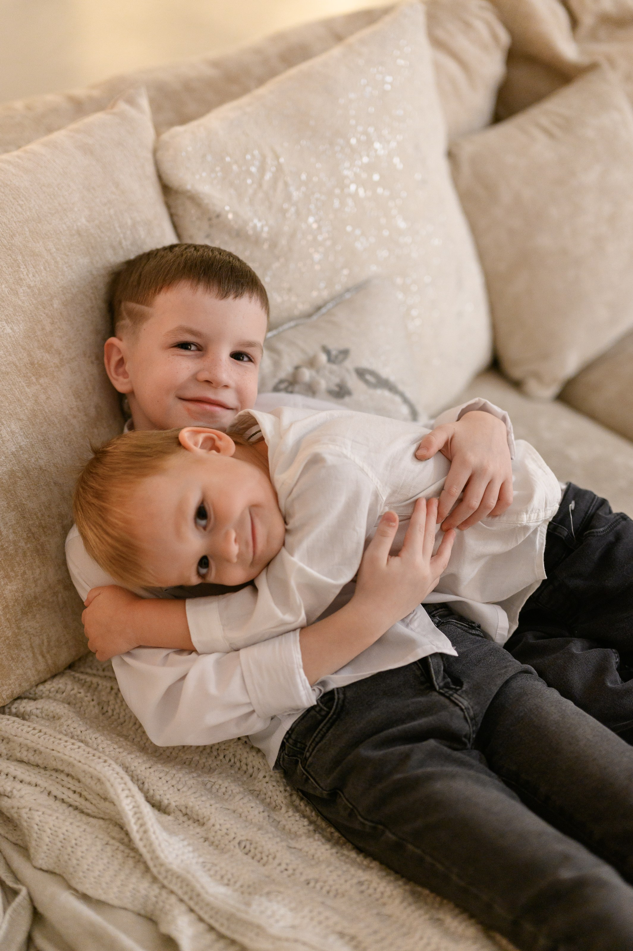 Семейная новогодняя фотосессия в фотостудии Мимика, зал Мия. Semerlina.ru