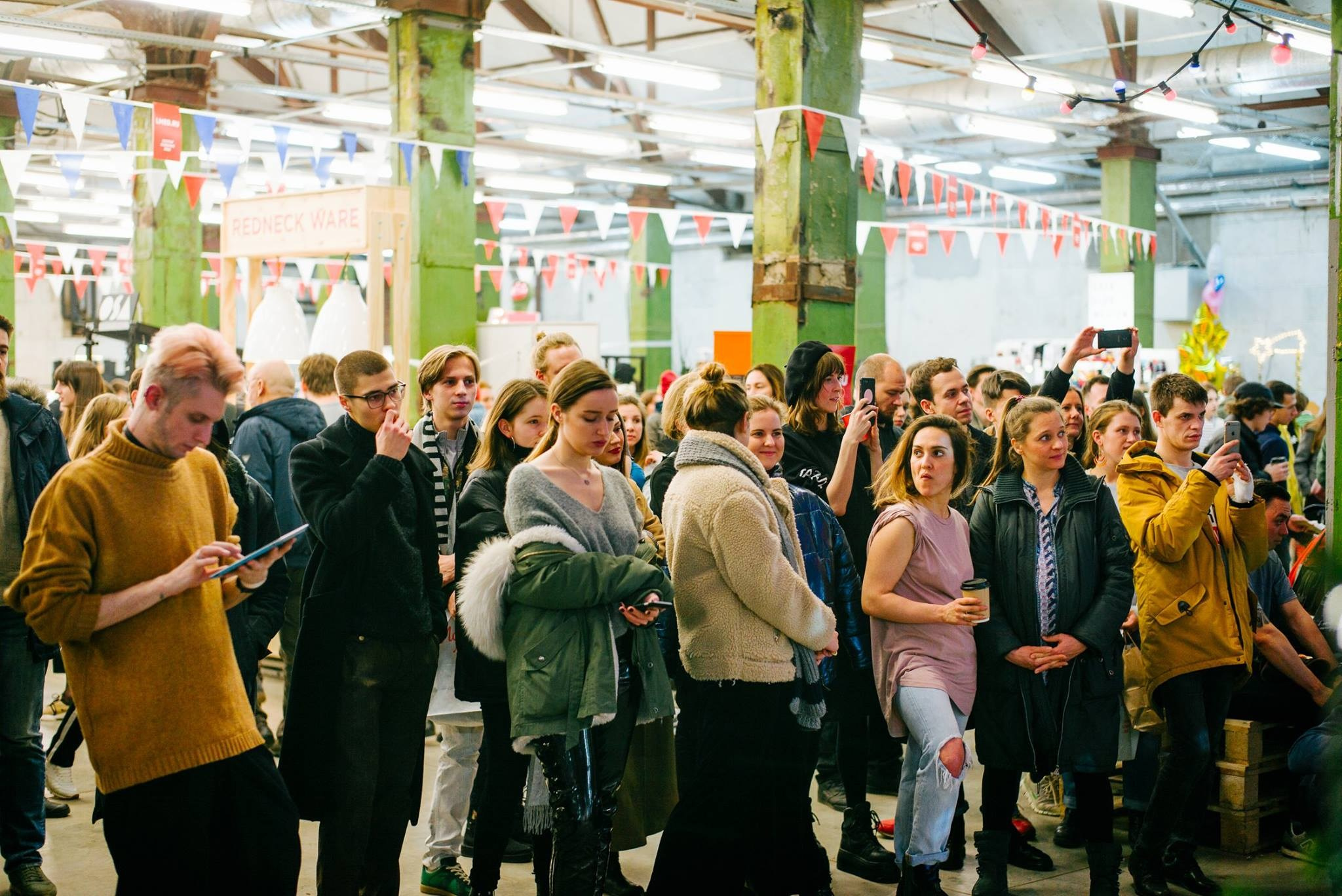 22–24 декабря 2017 на Трехгорной мануфактуре / День 3 / фото Валерий Белобеев. Фотоотчеты «Ламбада-маркета»