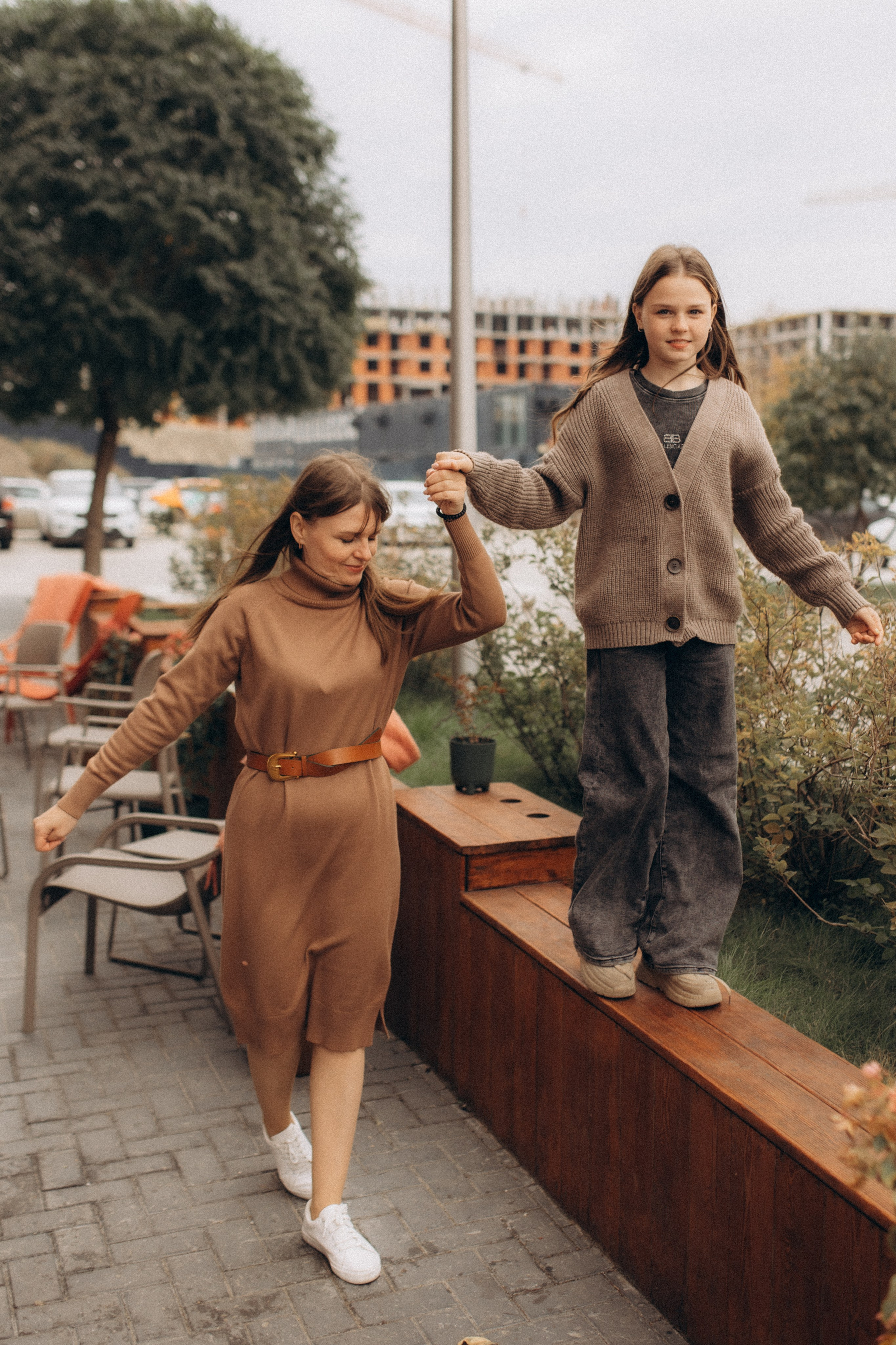 Прогулка по городу, осень. Семейный фотограф lifestyle в Новосибирске Елена Шпилевая