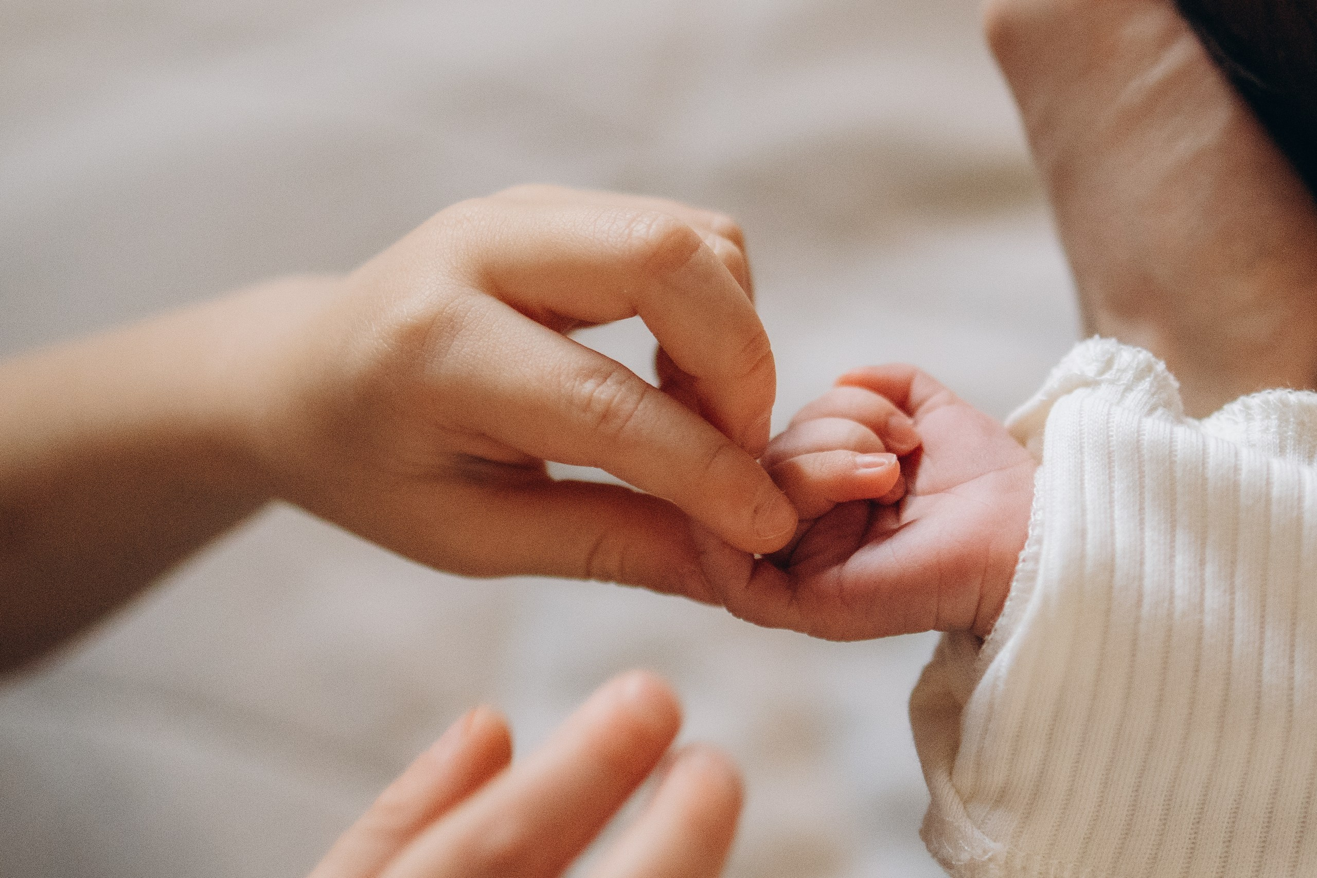Домашняя съемка после выписки из роддома