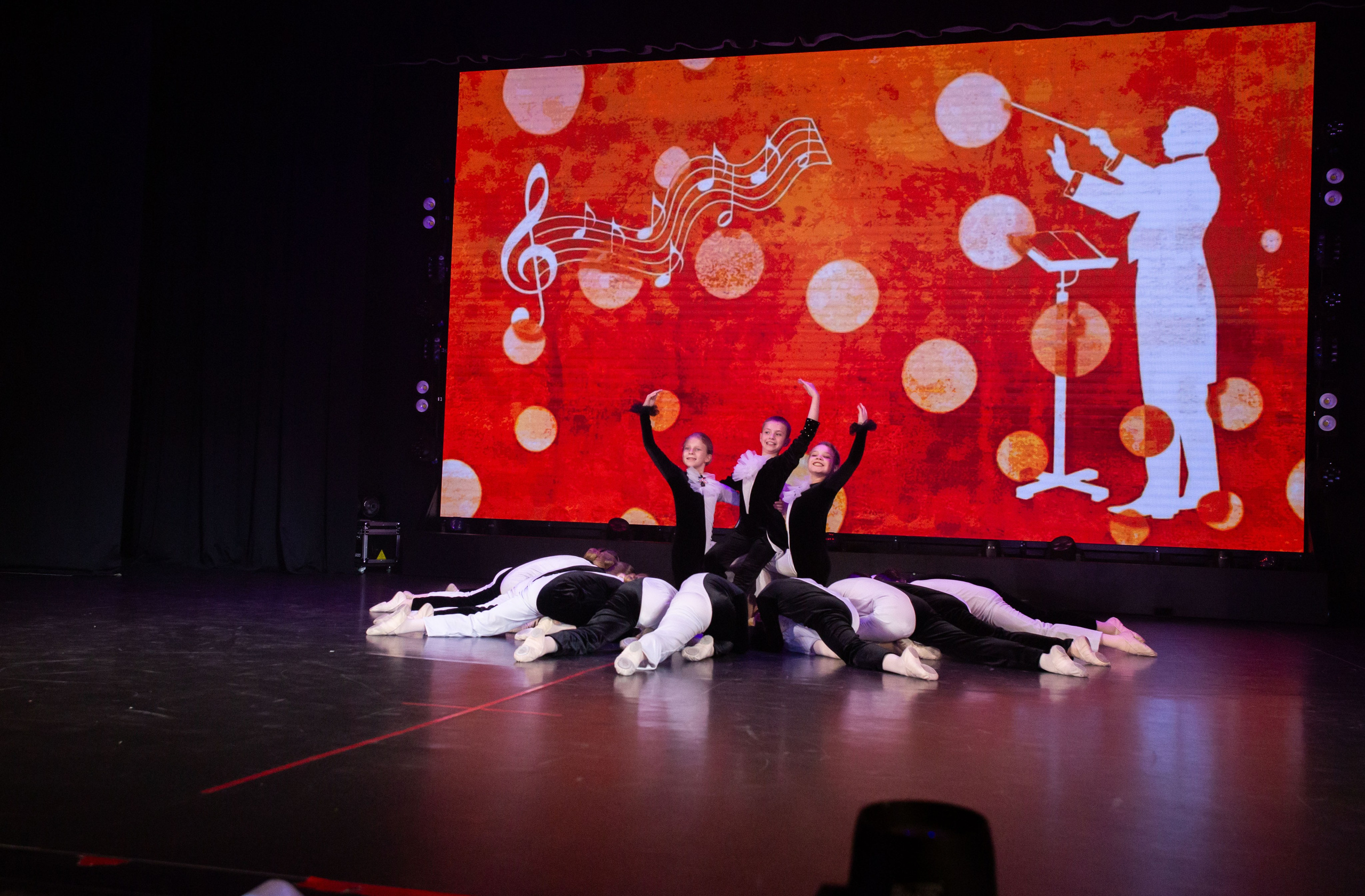 Дк Воровского отчетный концерт. Семейный и детский фотограф Анна Петракова