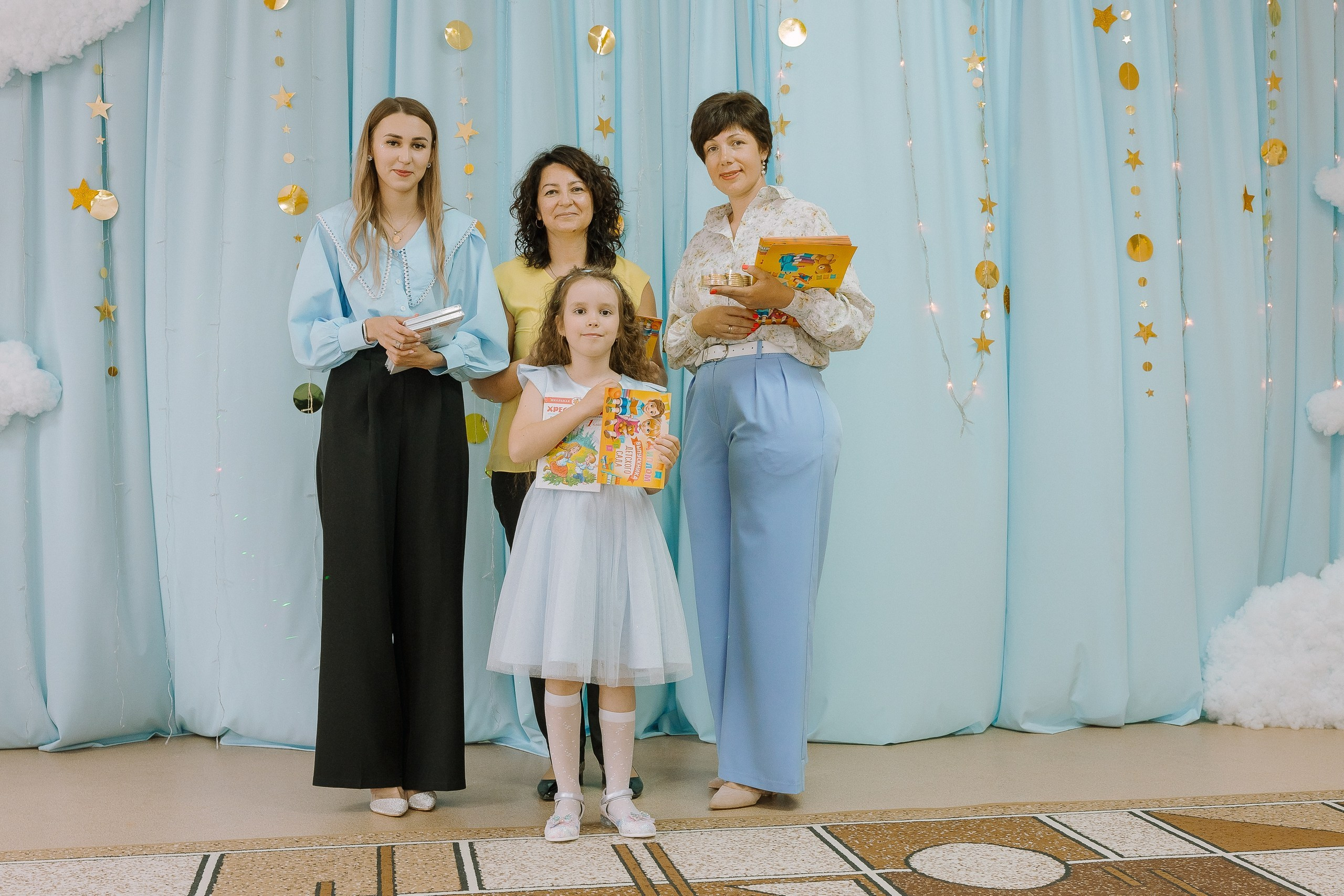 Выпускной в ДС -29. Выпускные альбомы Натальи Бутко: Новороссийск, Анапа, Геленджик