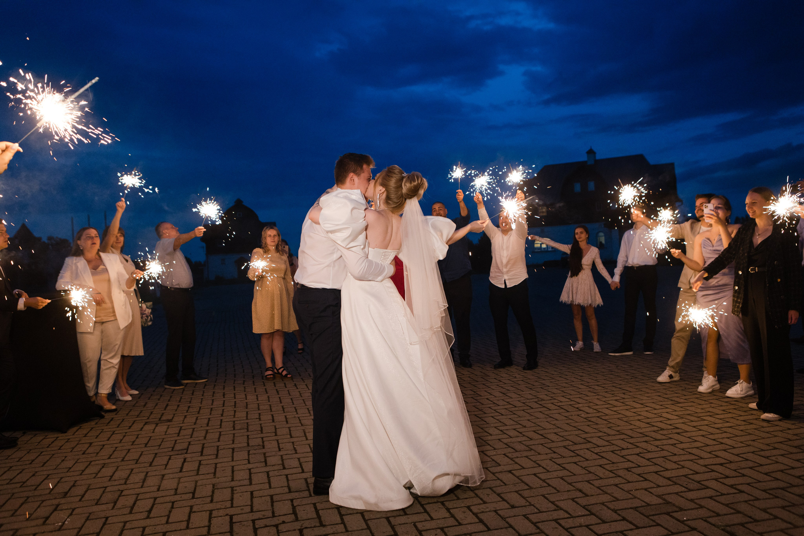 Павел и Ангелина. Видеосъемка и фотосъемка свадеб. Фотограф и оператор на свадьбу. Видеосъемка подкастов, собственная видео-фотостудии. Предметная фотосъемка