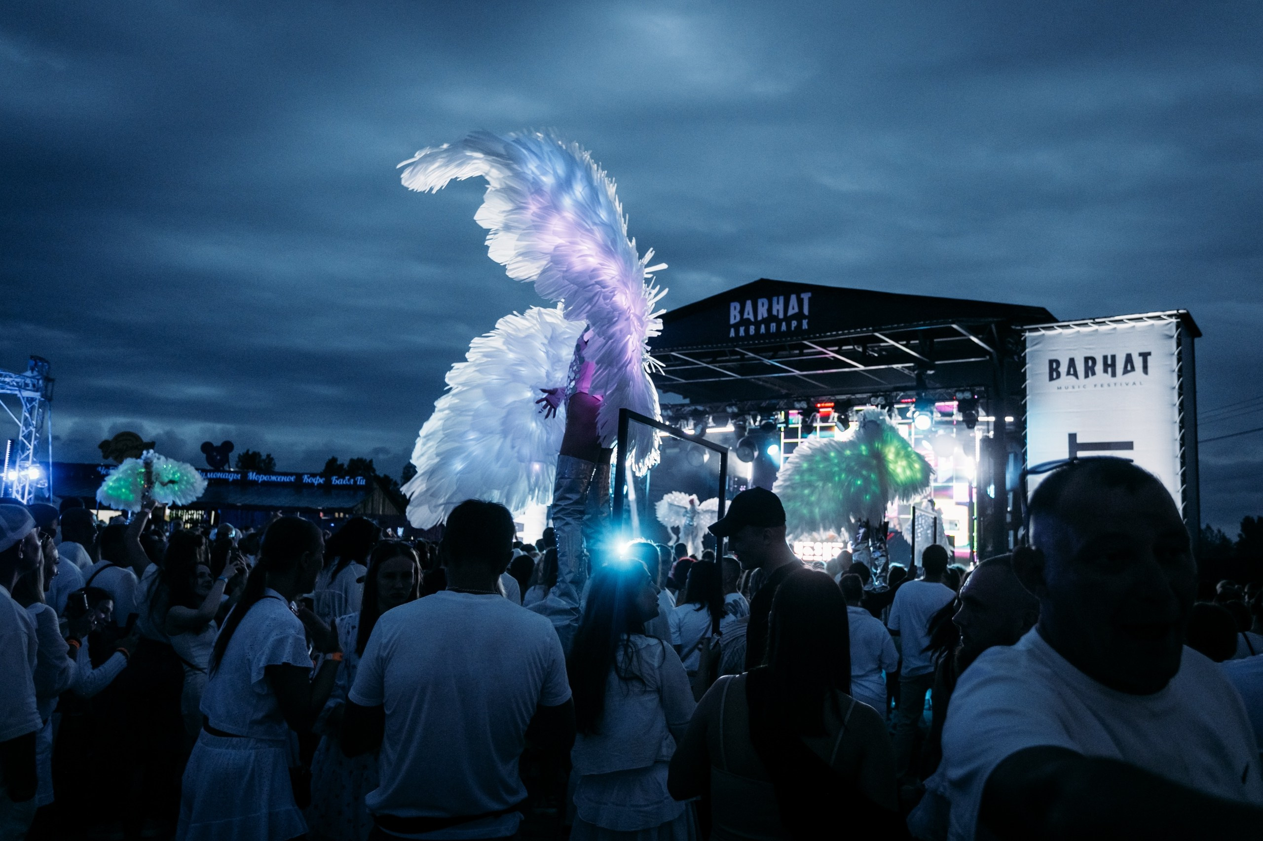 White Party @ Бархат парк. Репортажный фотограф Максим Полянский. Москва, Санкт-Петербург, Красноярск