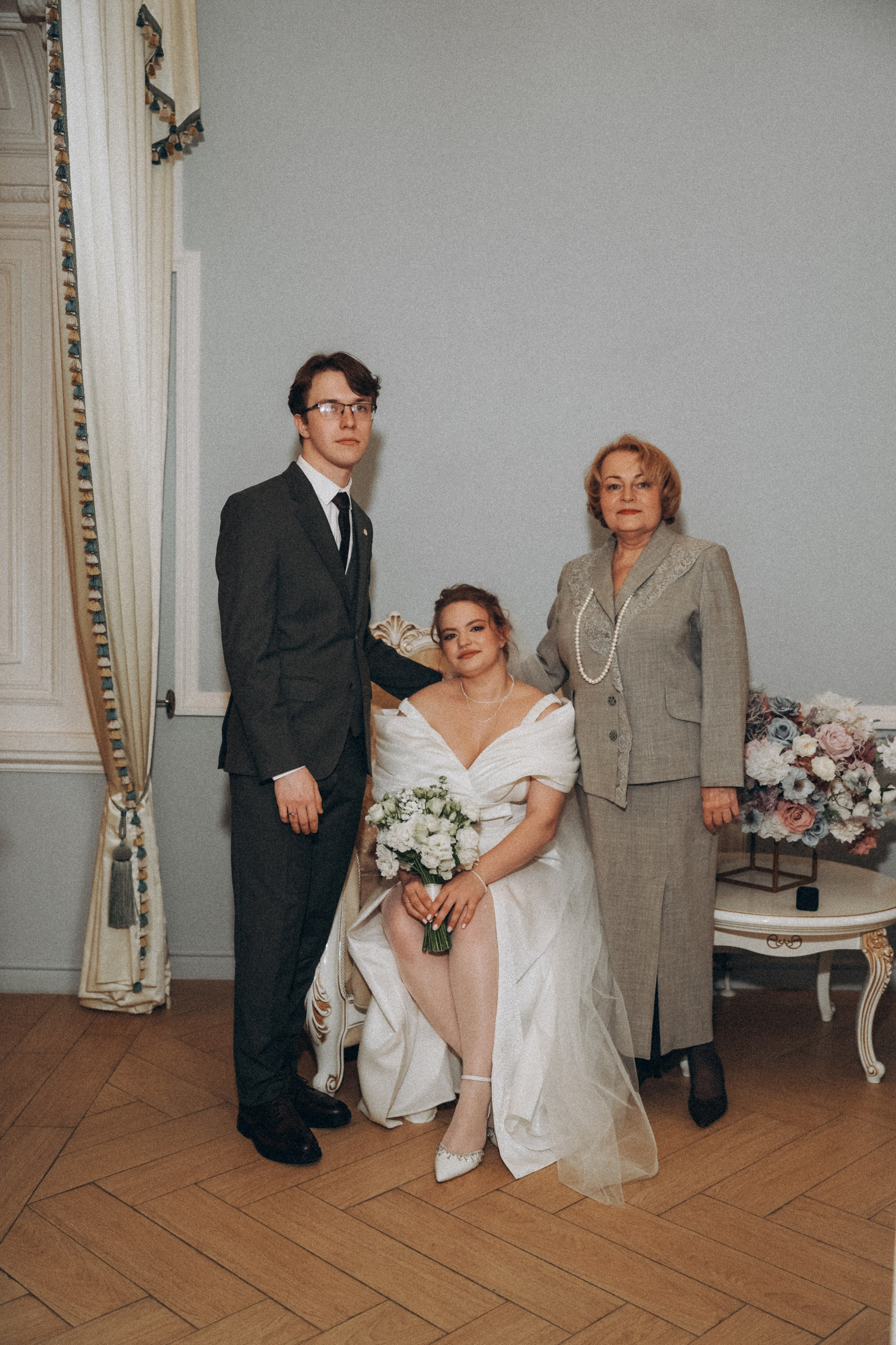 09.04.2026. Фотограф в Нижнем Тагиле. Прогулочные и студийные съемки