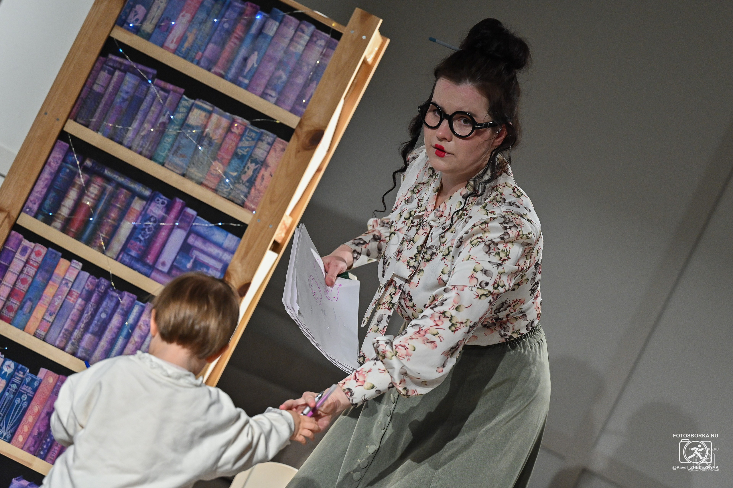 Маленький театр «УЖиК». Спектакль «Волшебная библиотека». ФОТОСБОРКА