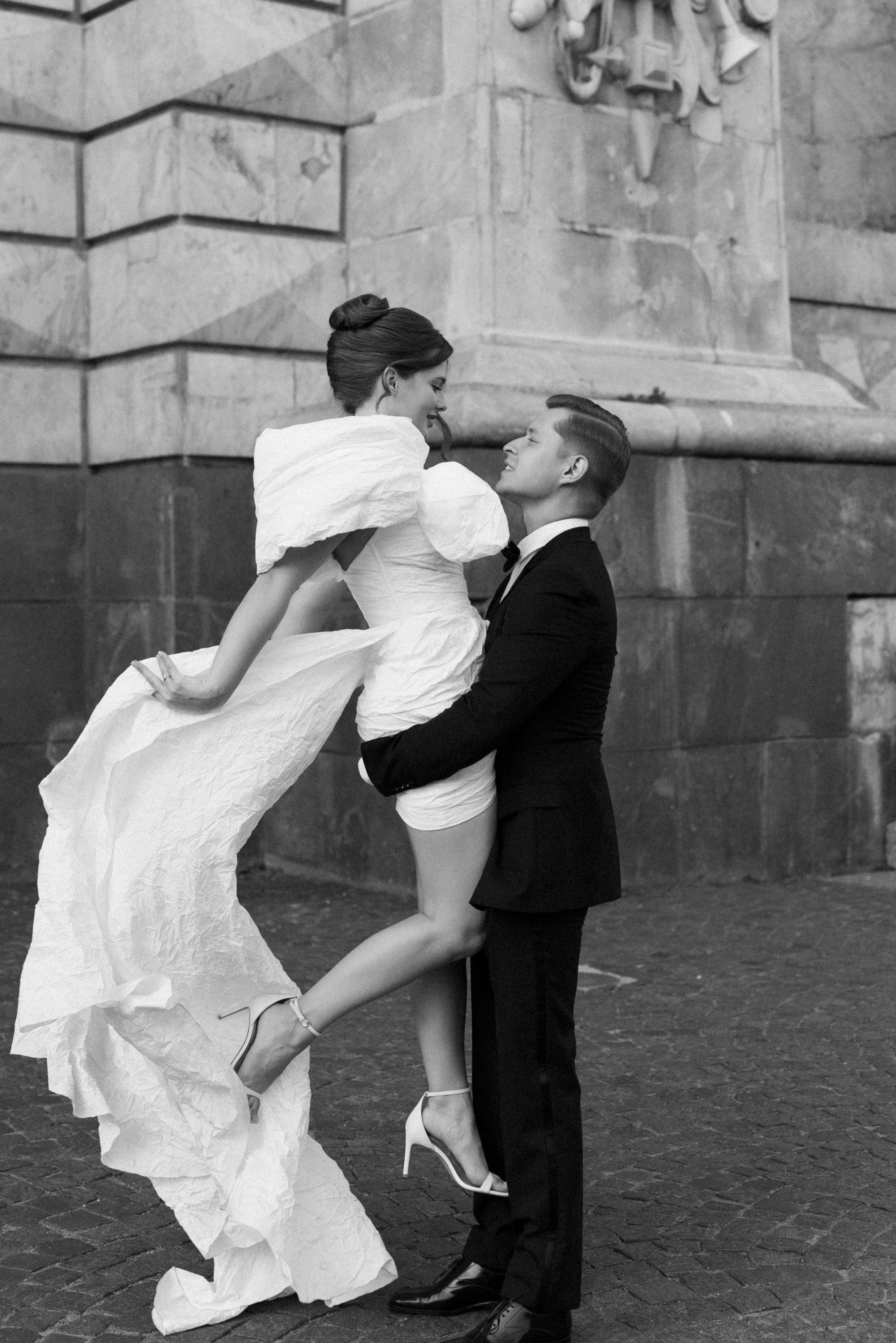 Настя и Лёша. Прогулка по Питеру. Катер. На цифру и плёнку. Свадебный фотограф Катерина Чулкова