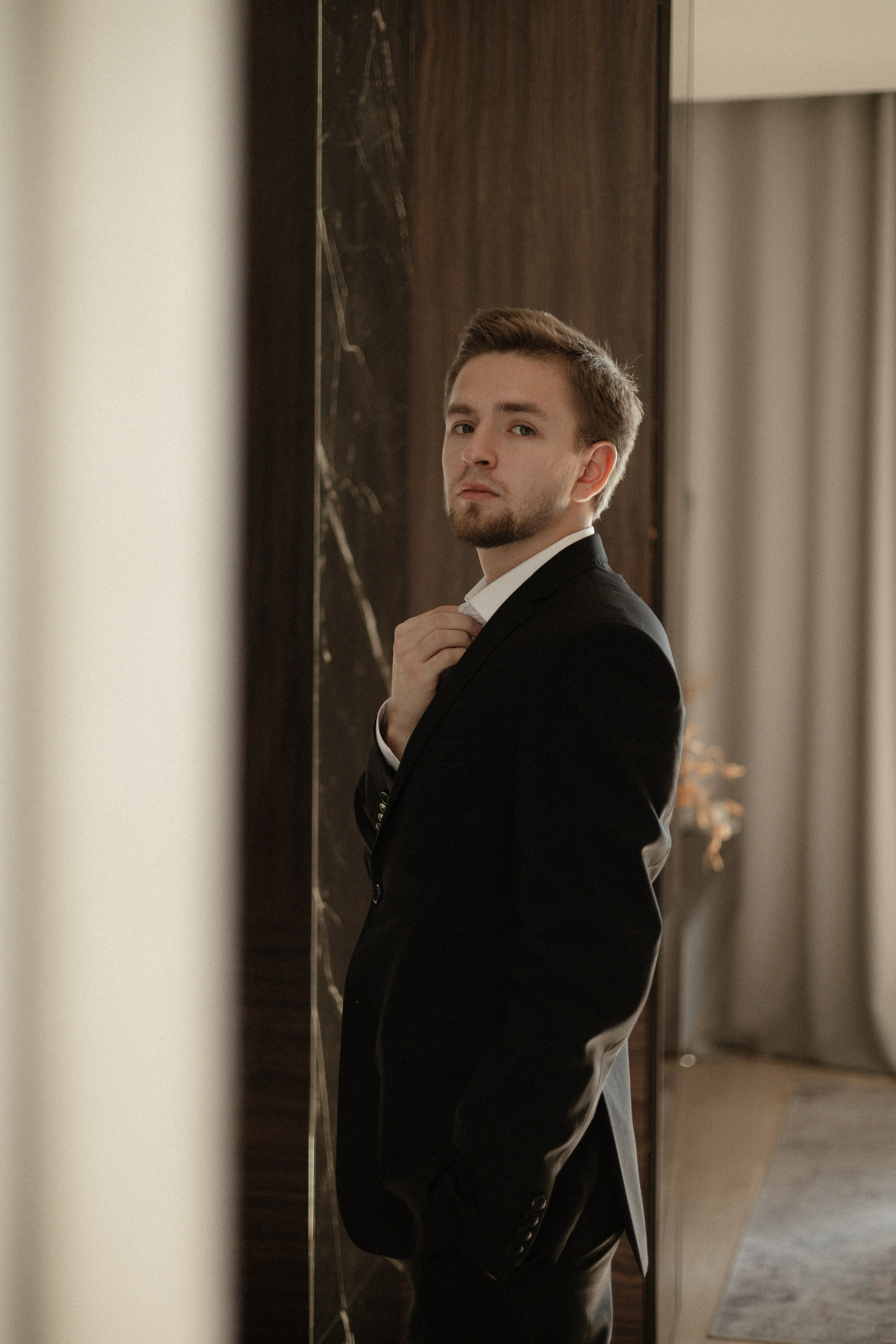 Арина и Дима. Сборы, роспись и прогулка. Свадебный и портретный фотограф в Москве Анастасия Масюк