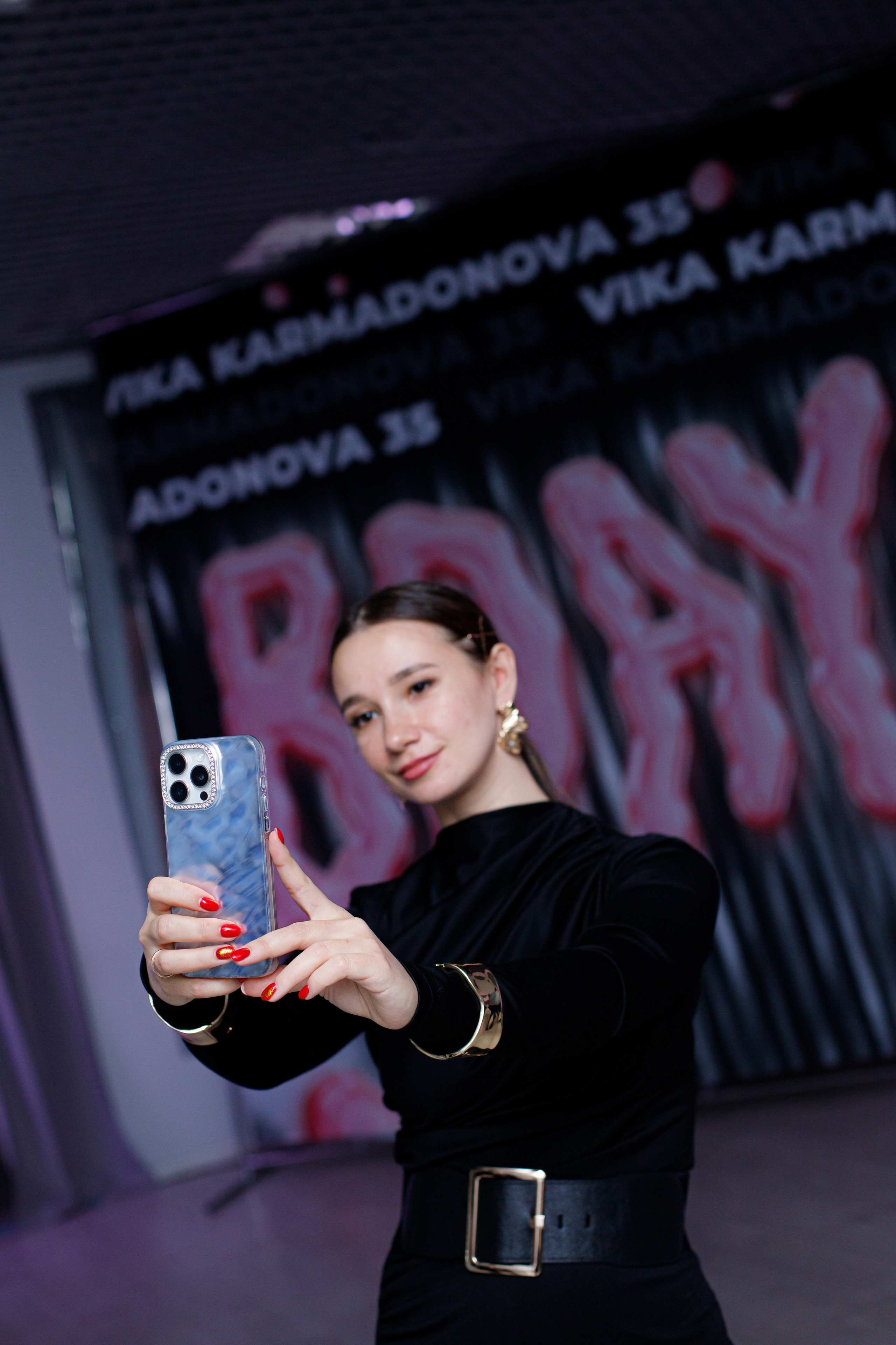 VIKA KARMADONOVA. Photokarish