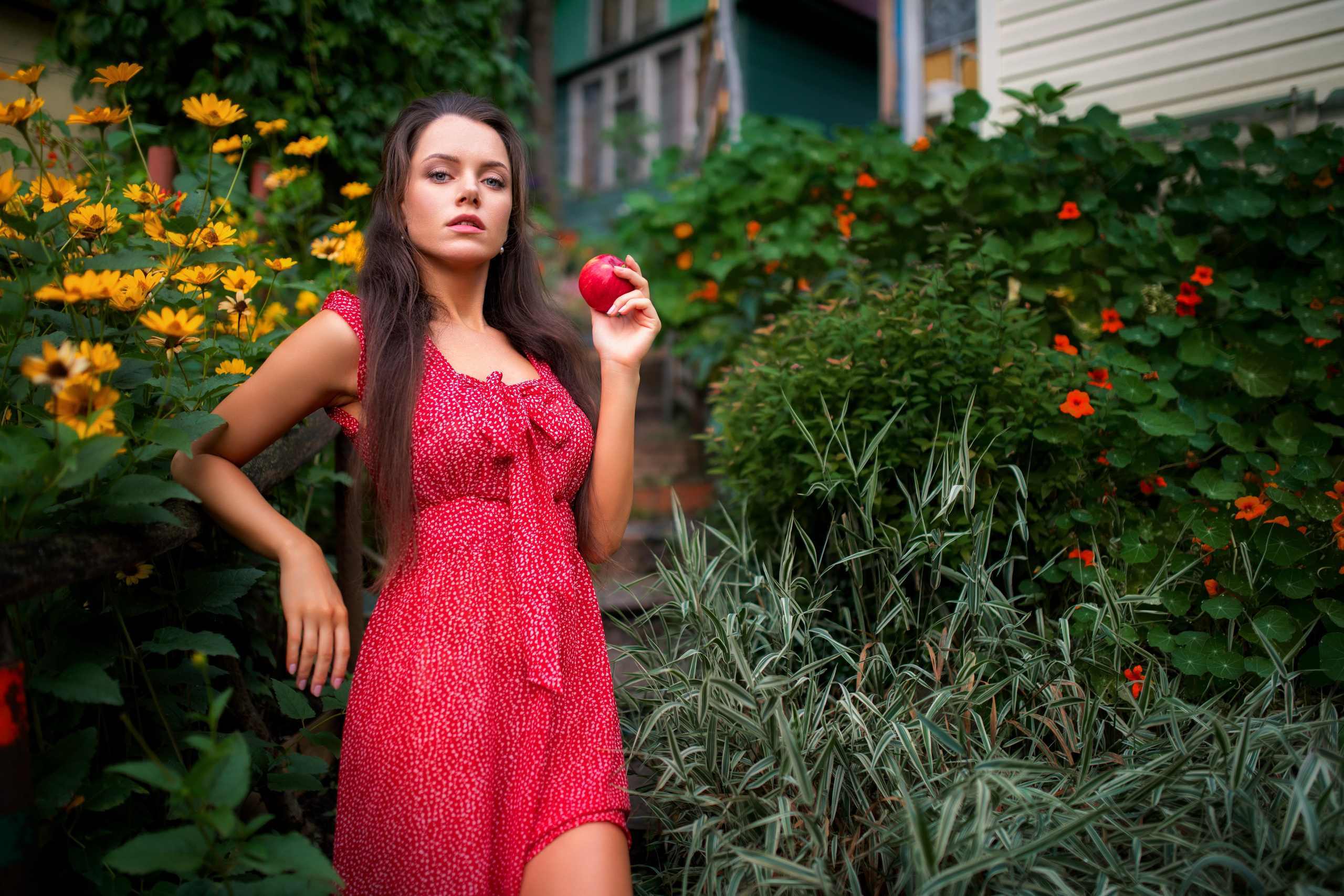 Съемка с Екатериной на рассвете на берегу реки