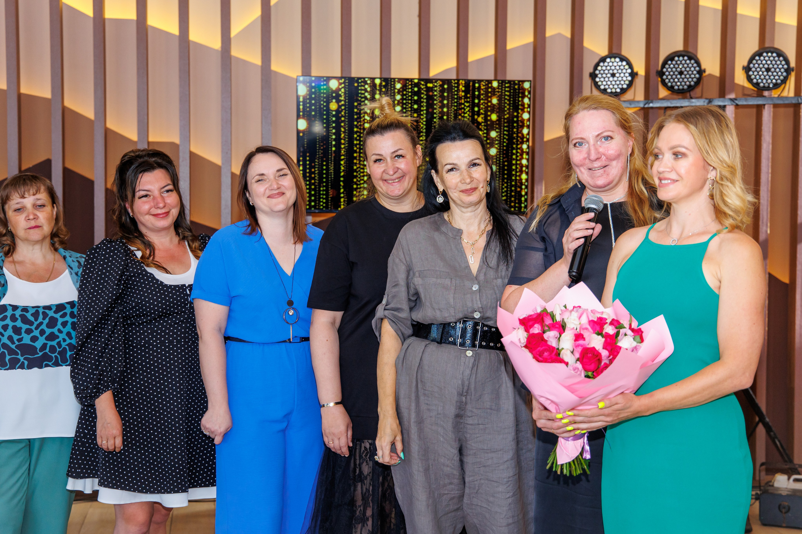 Выпускной в школе. Школьный фотограф Саратов Золотарь Ольга