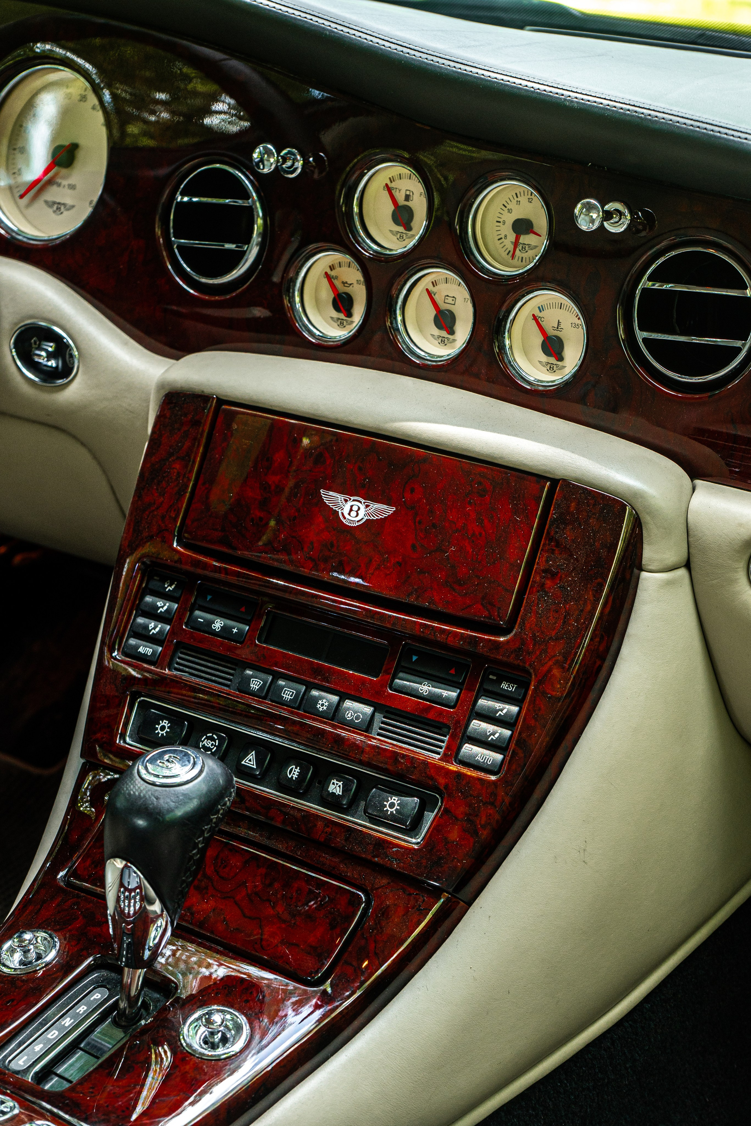 Фотосъемка Bentley , Rolls-Royce , Range Rover в Москве. Жуков Илья  свадебный фотограф в Москве