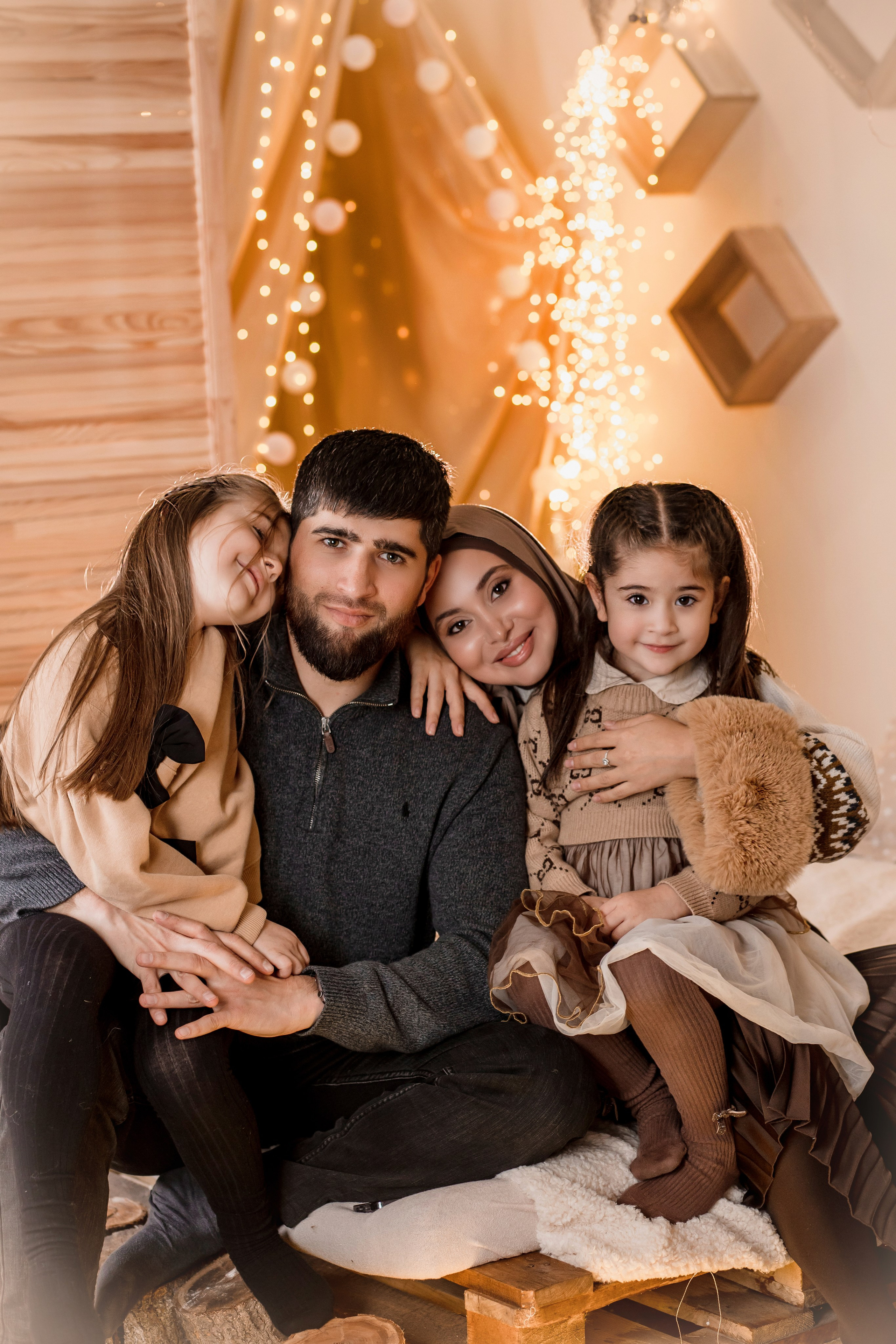 Саби с семьёй. Свадебный и семейный фотограф в Каспийске Алёна Нурмагомедова