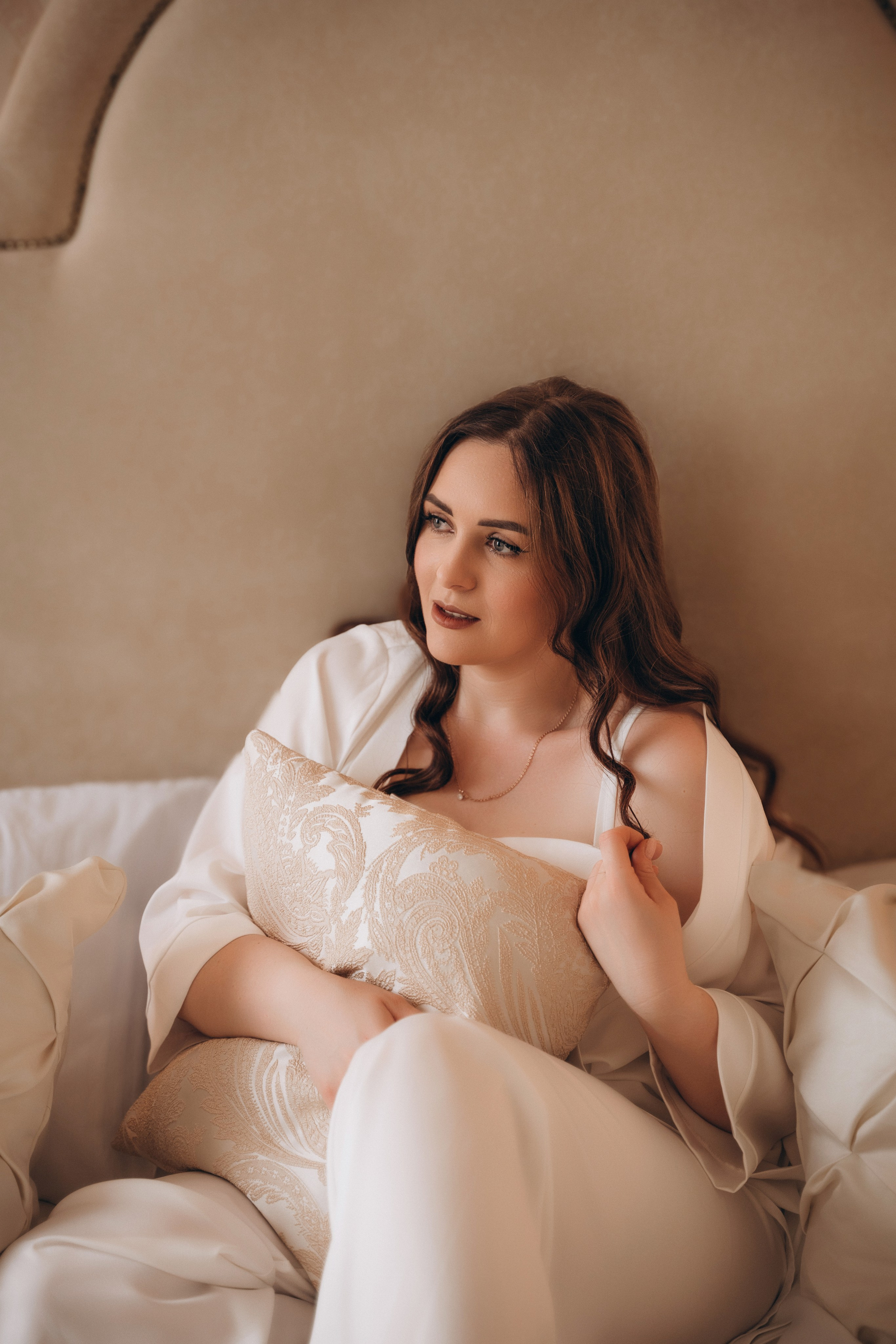 Анастасия фотосессия в отеле. Семейный фотограф в Белгороде Амелина Алина