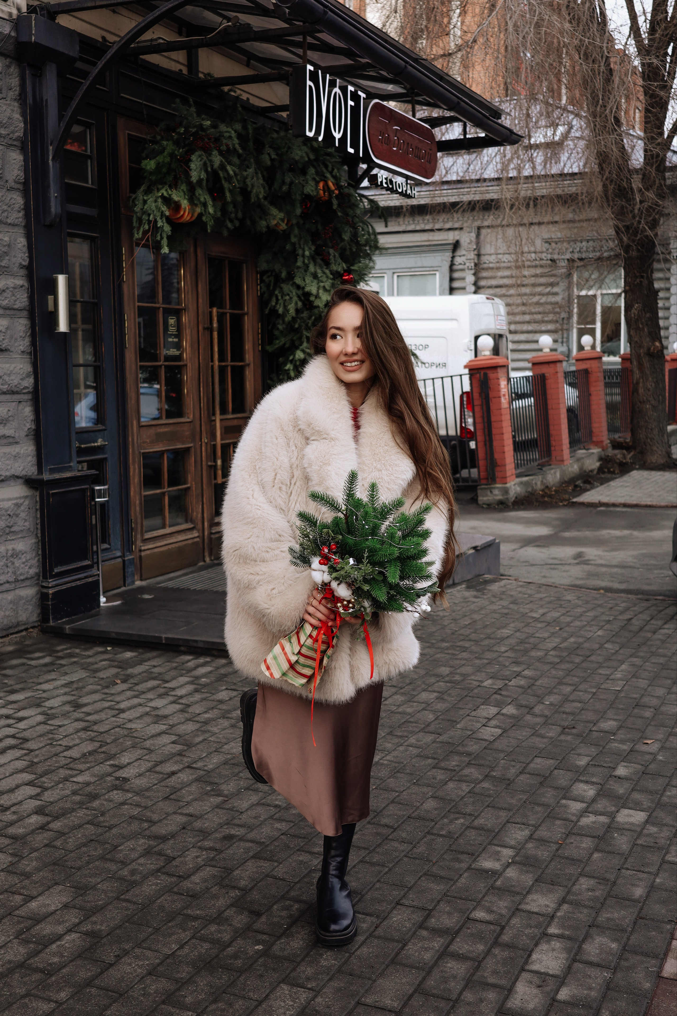 Женские уличные фотосъемки. Фотограф-ретушер Екатерина Стародубцева