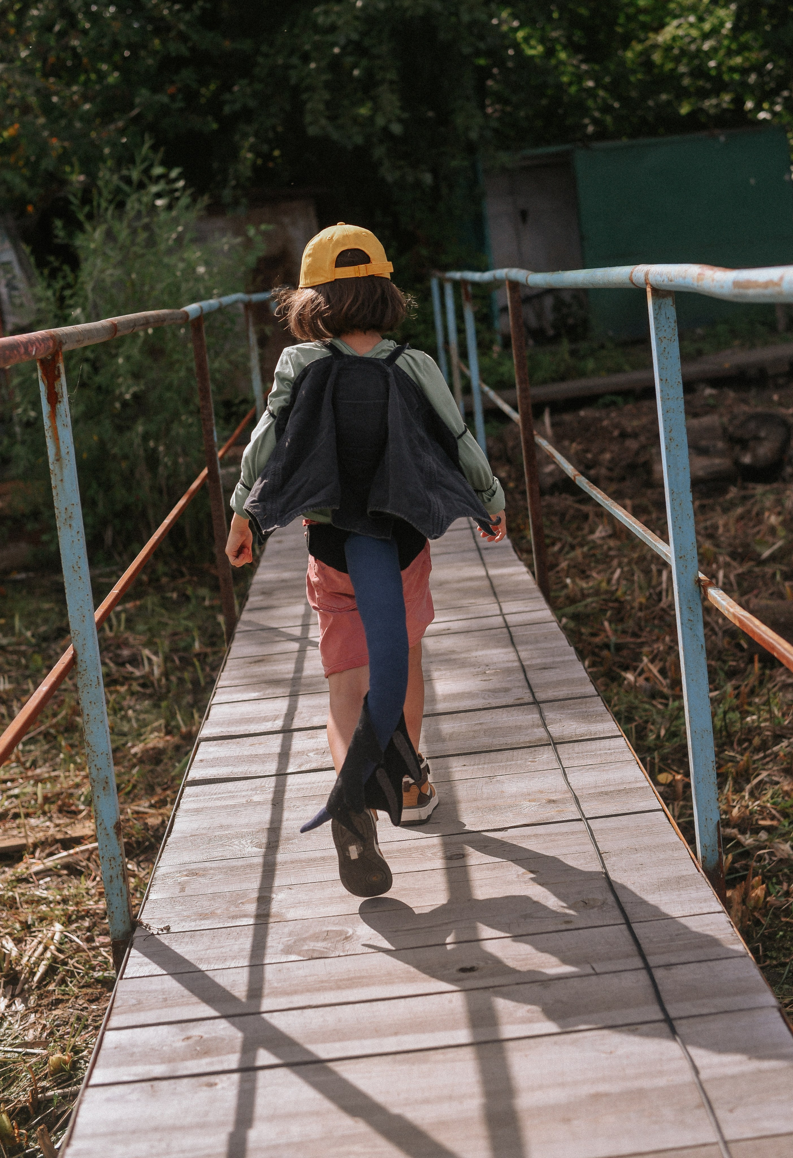 Берег, рак и капибара. Детский и семейный фотограф в Новосибирске Саша Дорошенко