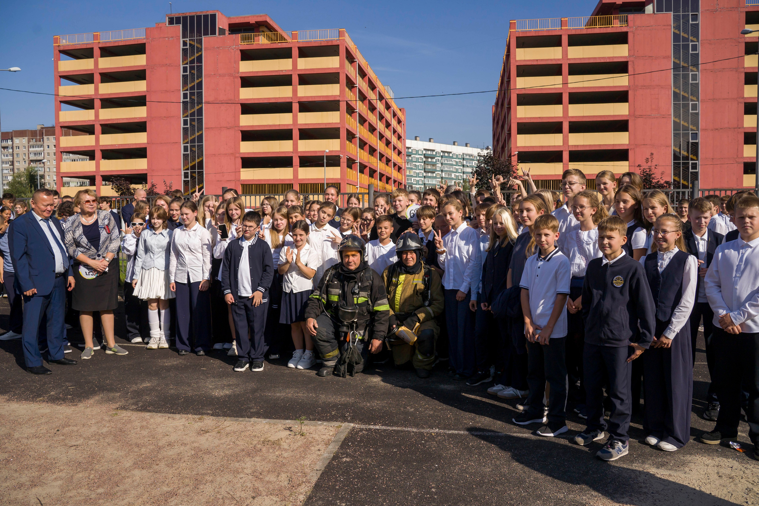 МЧС тренировка эвакуации в школе. Фотограф в Санкт-Петербурге. Репортажная и все съёмки для бизнеса