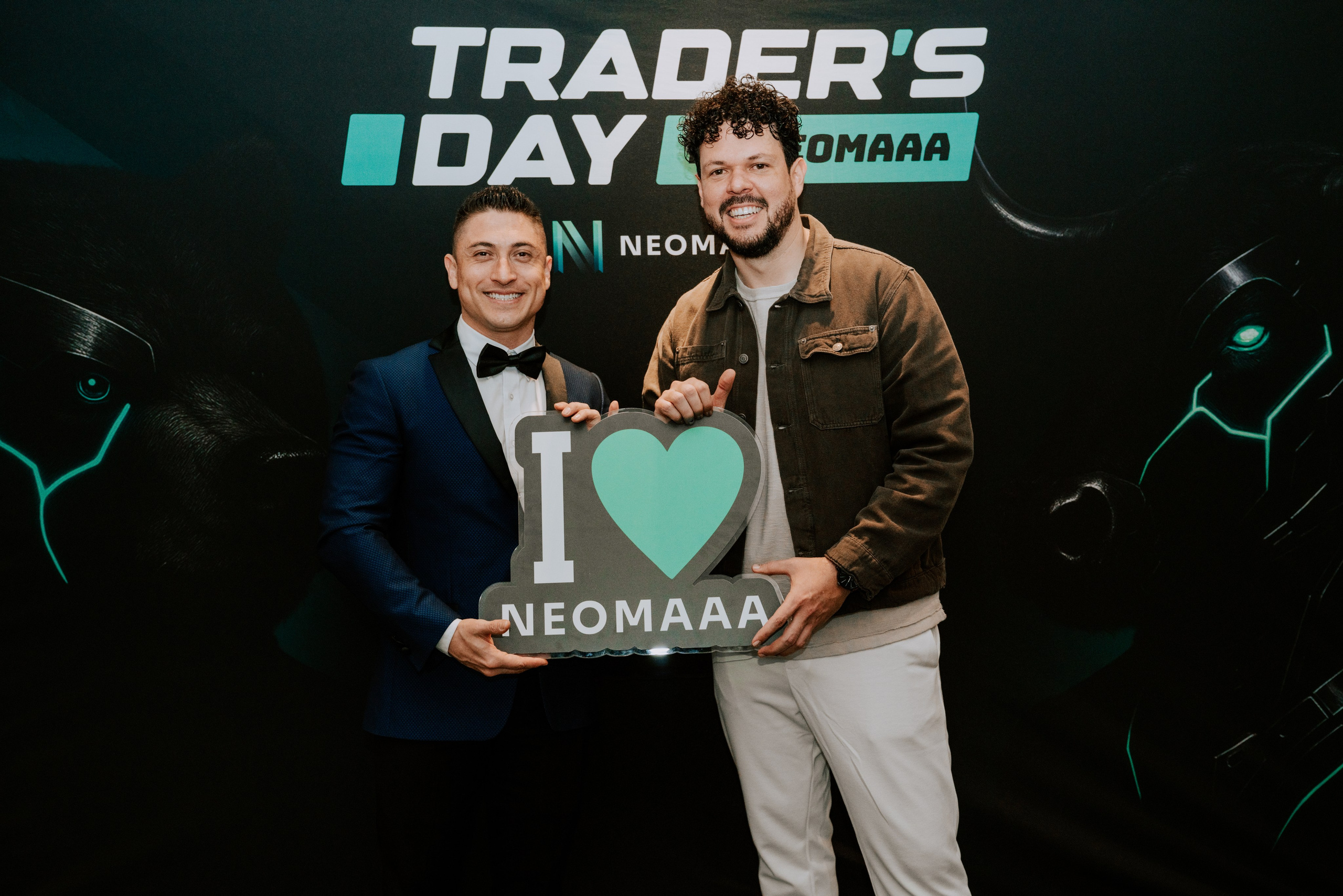 TRADERS DAY By NeomAAA Bogota. NeomAAA Funds Gallery