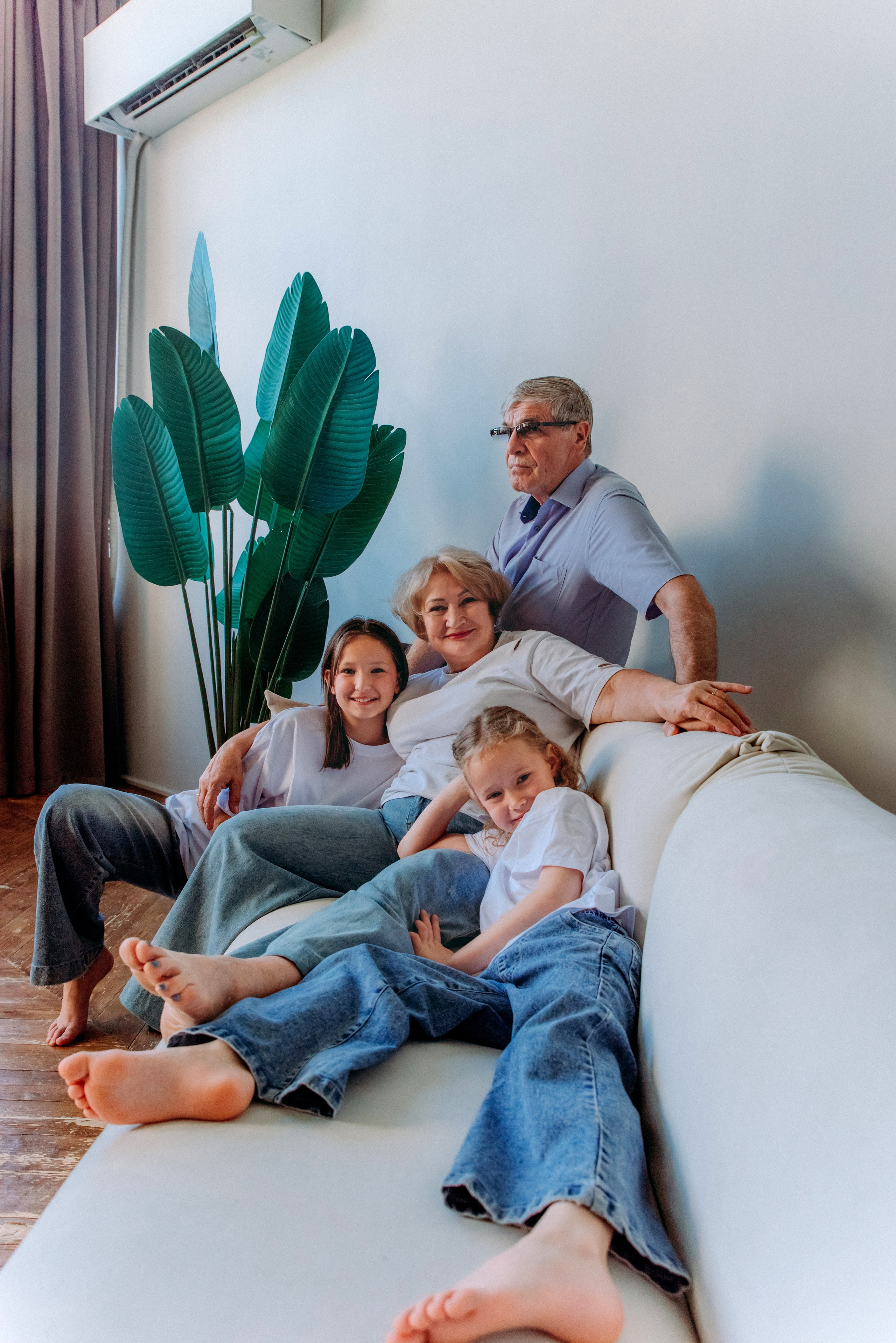 СВЕТЛАНА И ВНУЧКИ. Ольга Козлова фотограф Волгоград olkiny-fotki.ru