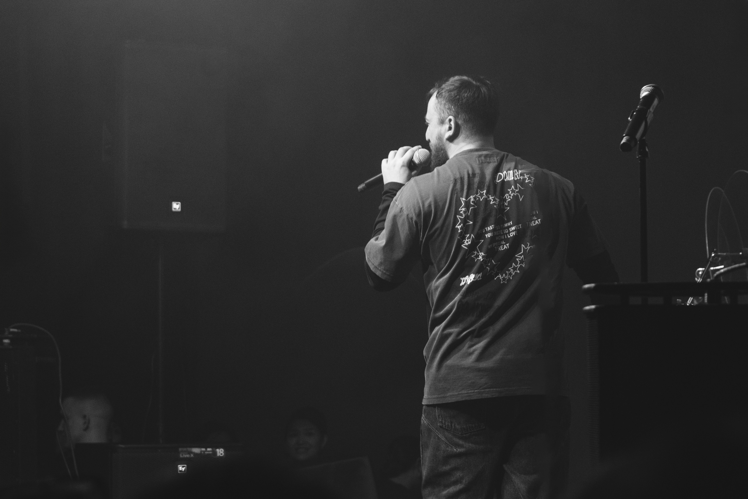 Султан Лагучев КРАСНОЯРСК. Фотограф Красноярск съемки лавстори, фотосессия в студии, портретная съемка, творческие фотосессии