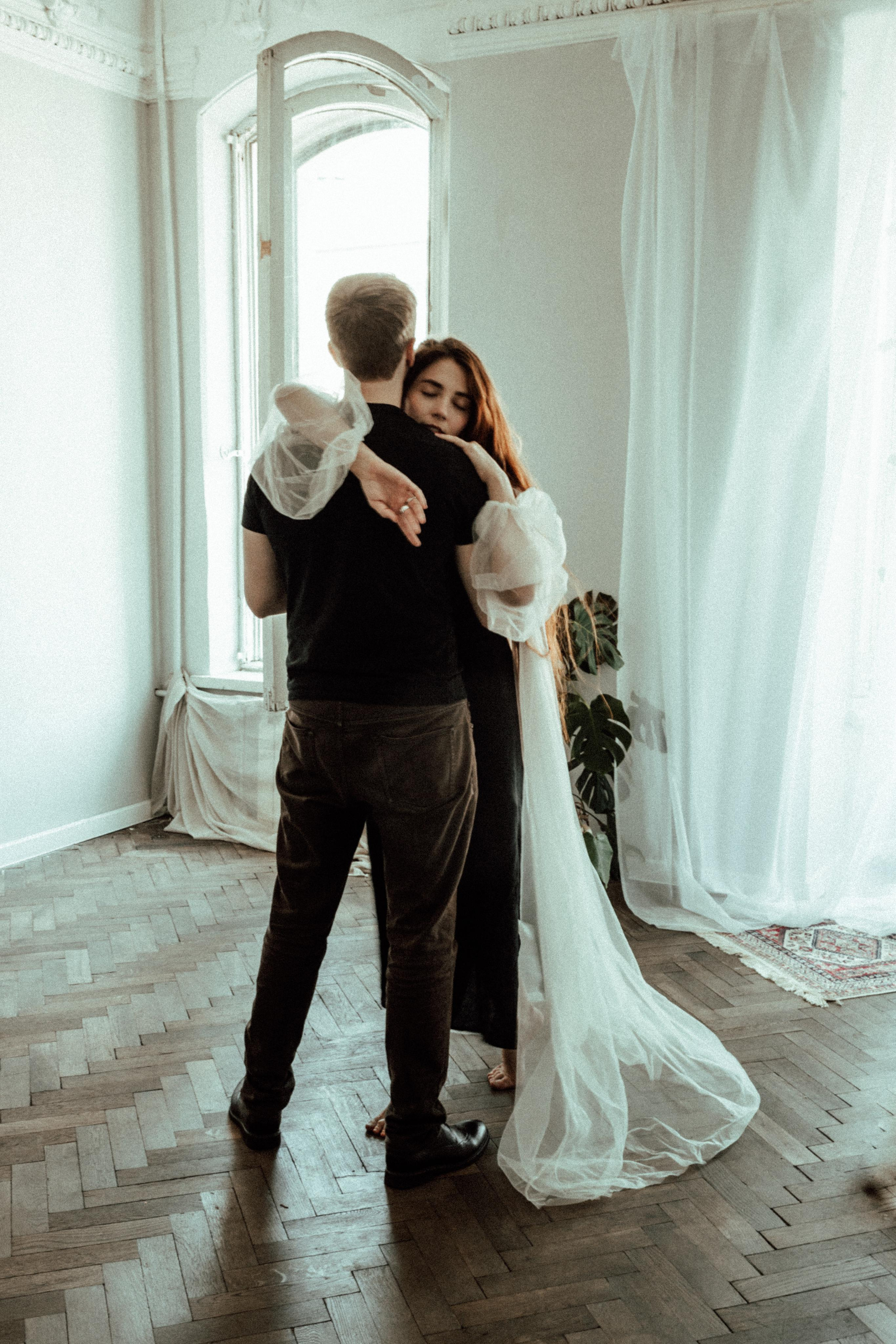 Одни в комнате. Фотограф в Санкт-Петербурге Вера Сивенкова