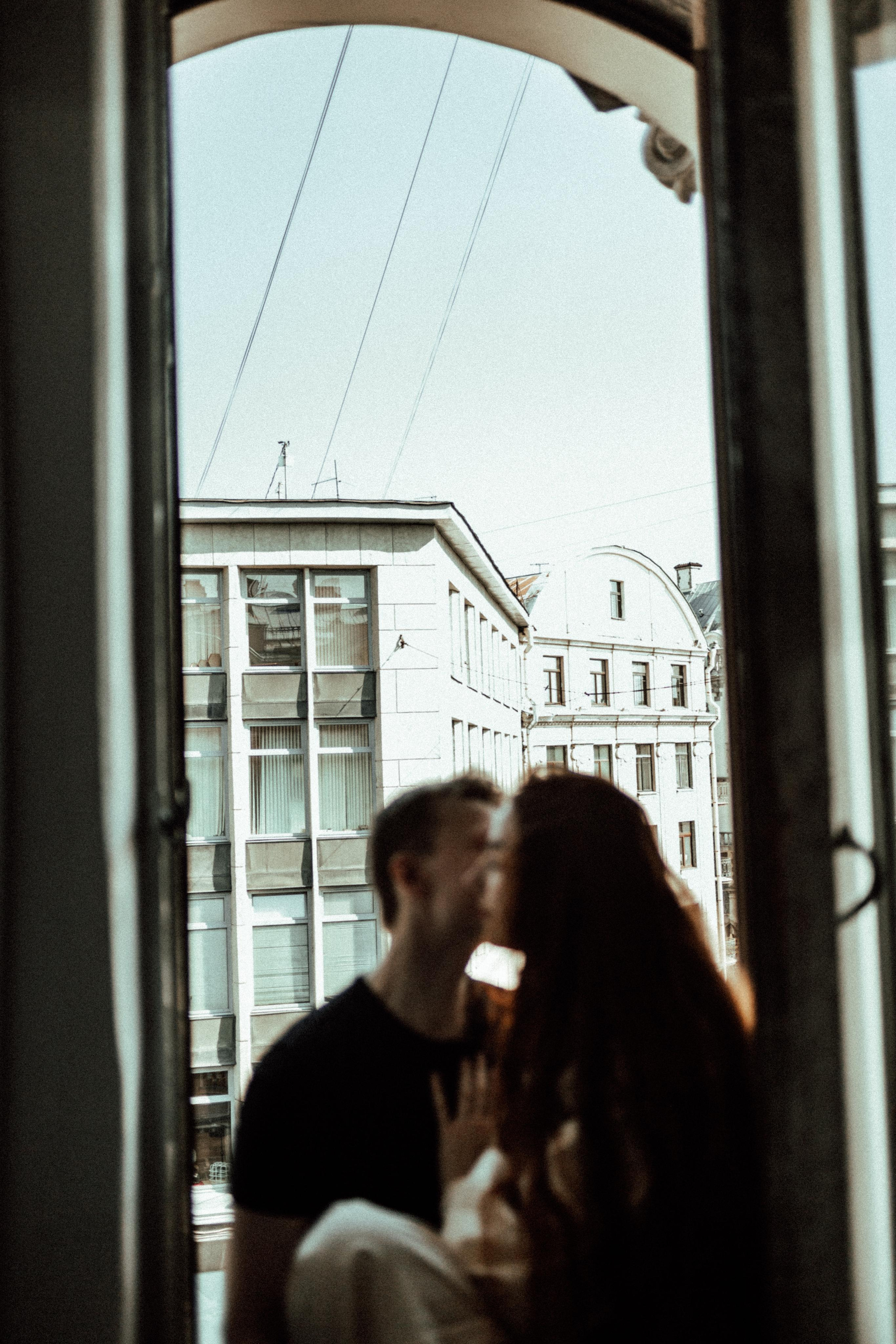 Одни в комнате. Фотограф в Санкт-Петербурге Вера Сивенкова