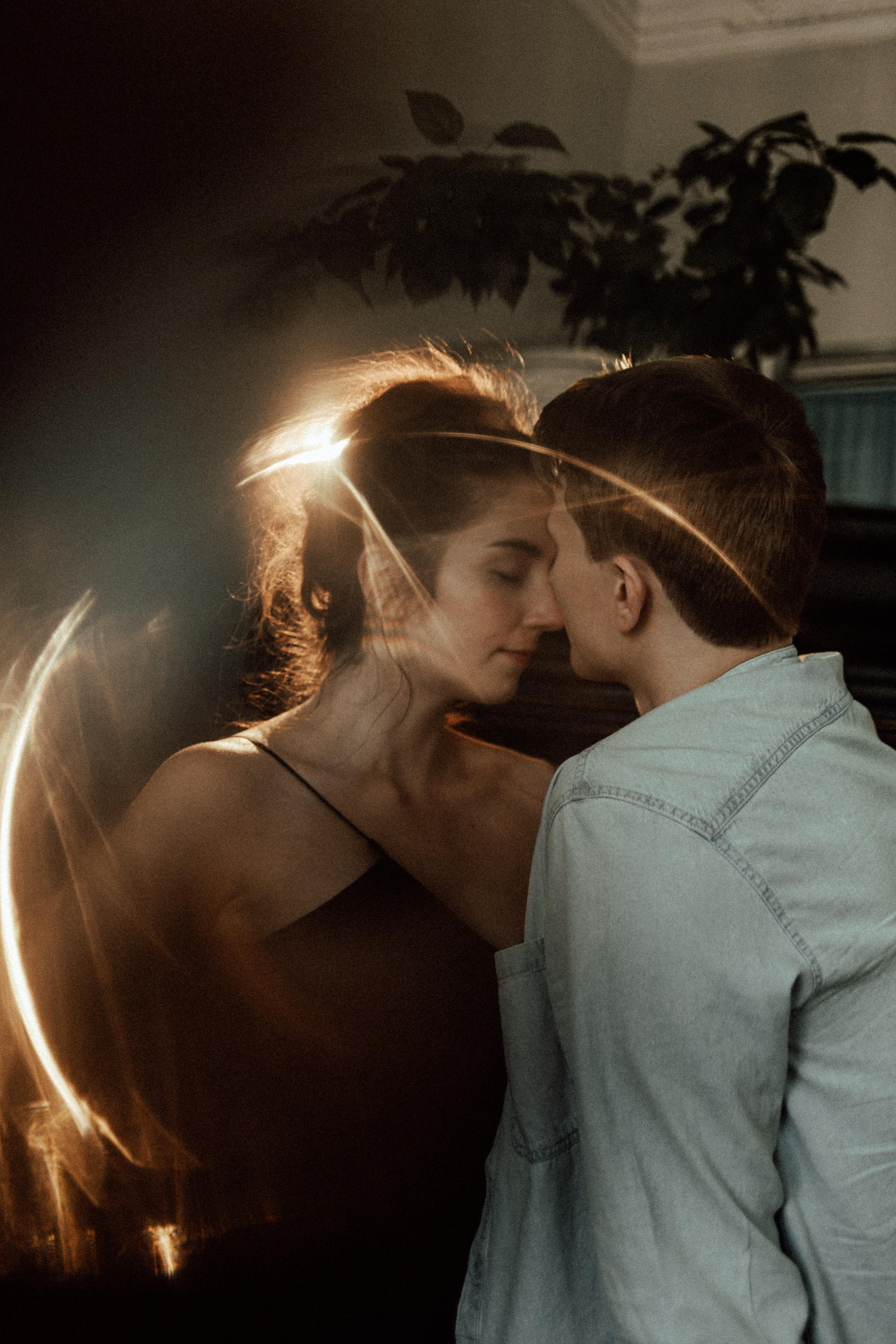 Одни в комнате. Фотограф в Санкт-Петербурге Вера Сивенкова