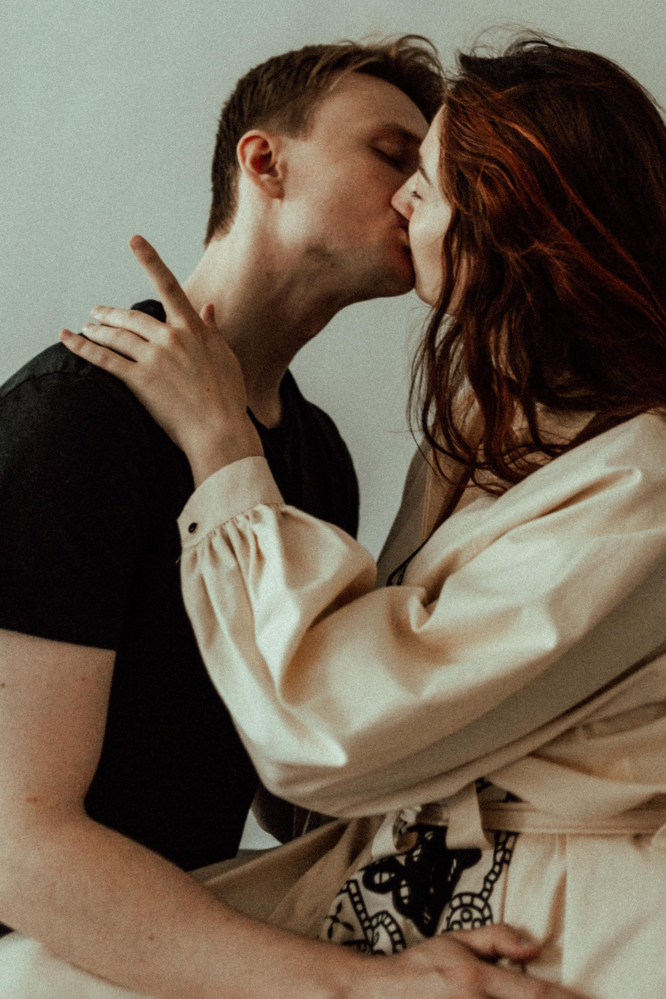 Одни в комнате. Фотограф в Санкт-Петербурге Вера Сивенкова