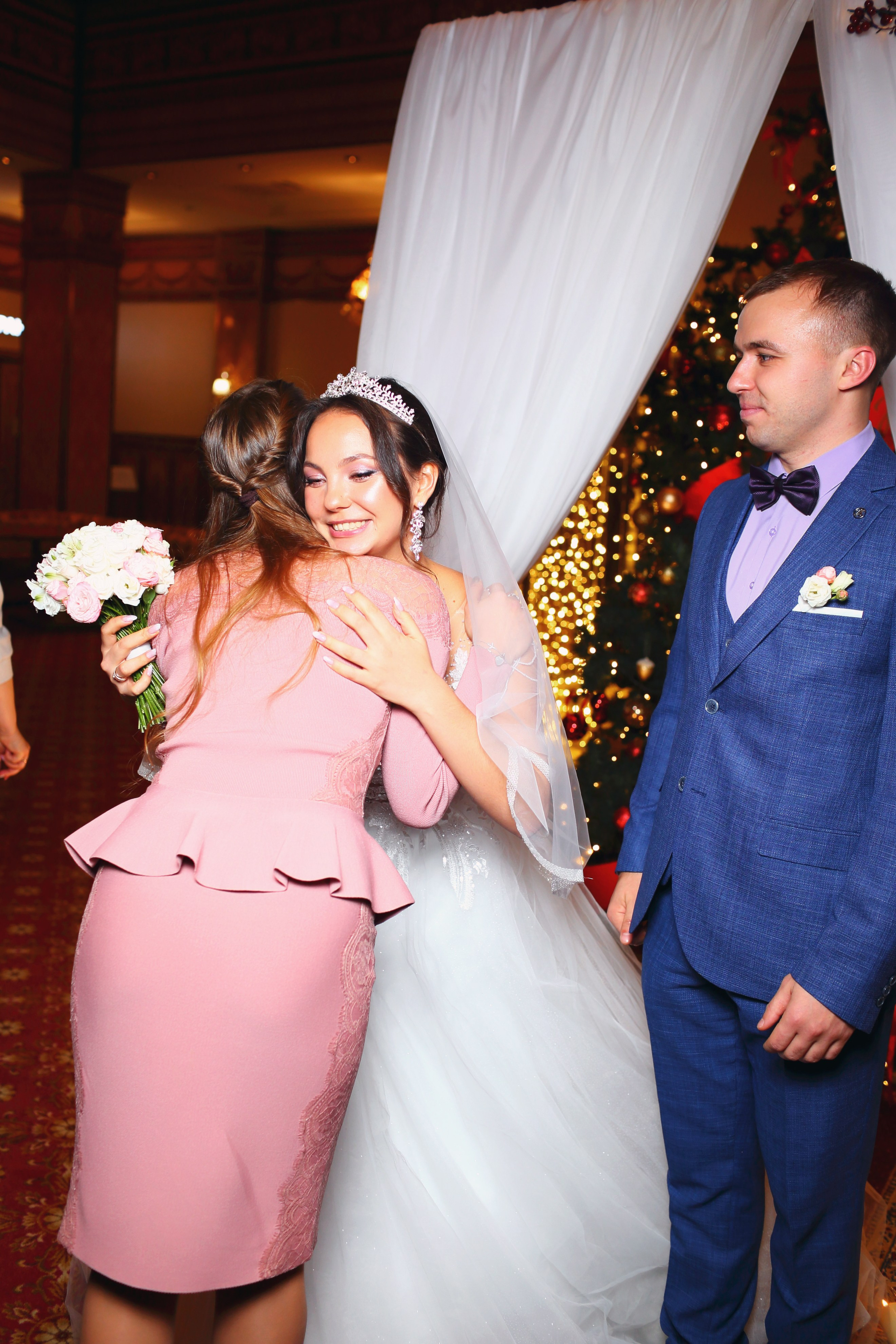 Съемка выездной регистрации в отеле. Свадебный и репортажный фотограф в Ярославле и Санкт-Петербурге Роман Микрюков