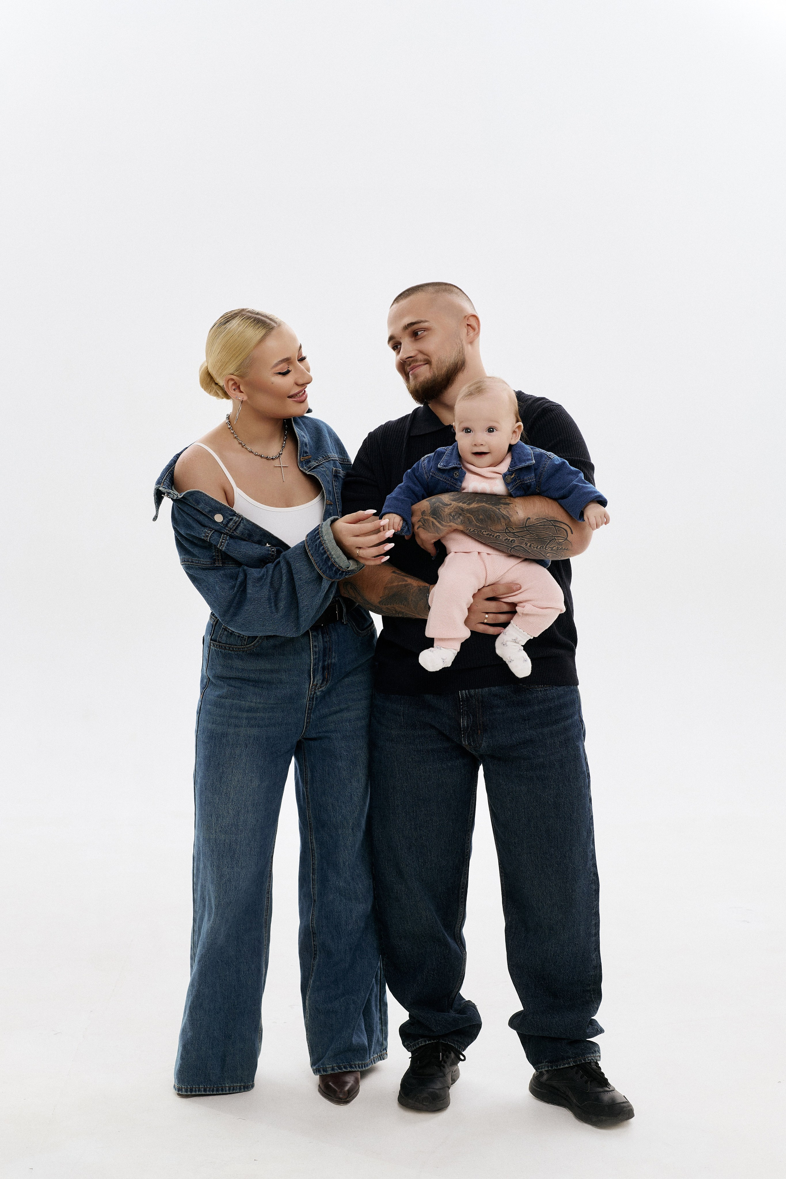 ANASTASIA & ANDREY & AVRORA. Ася Солопова, фотограф Тюмень