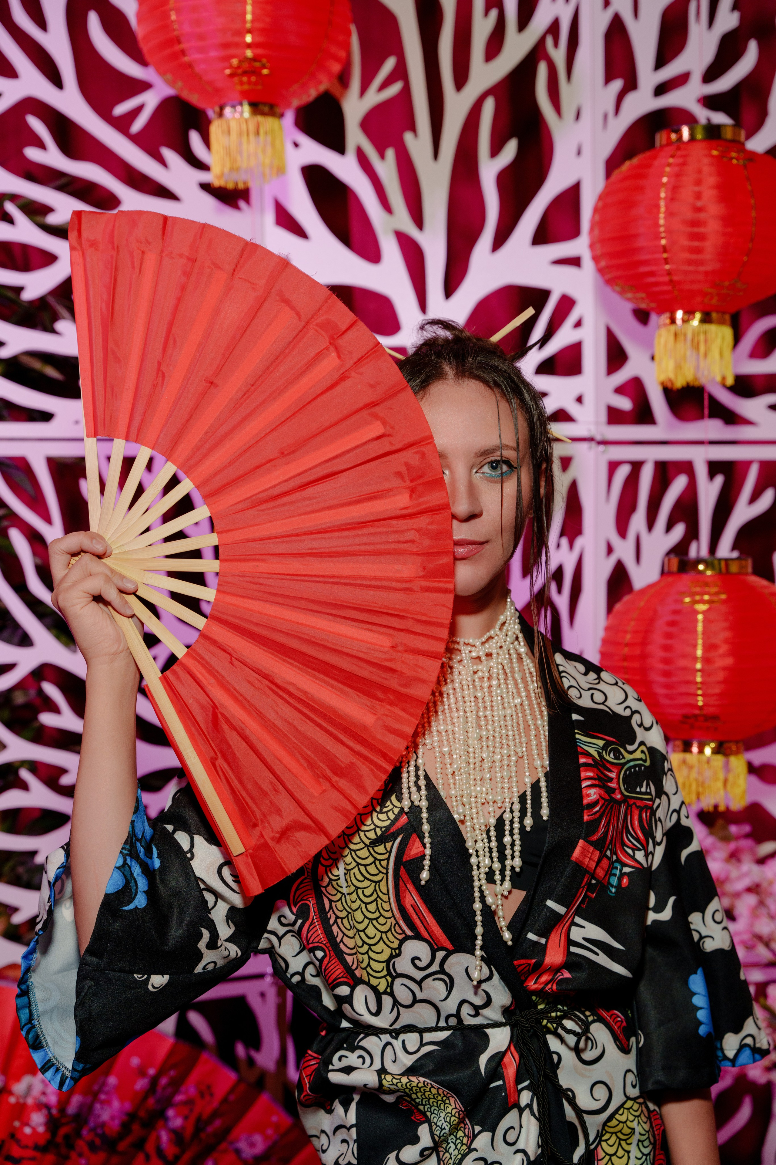 Репортажный фотограф на день рождения в ресторане KAI. Репортажный фотограф Москва Сергей Дружинин