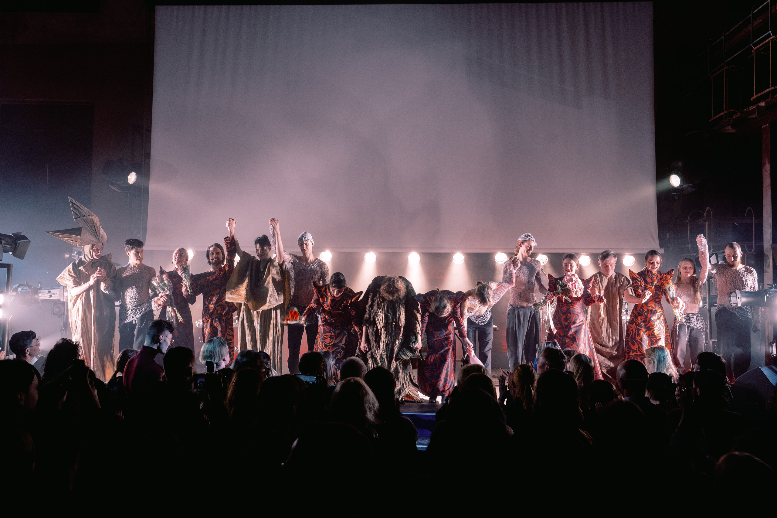 СЛОВО. Ансамбль «КОМОНЬ». @tomrus: Рустам Шагиморданов — фотограф