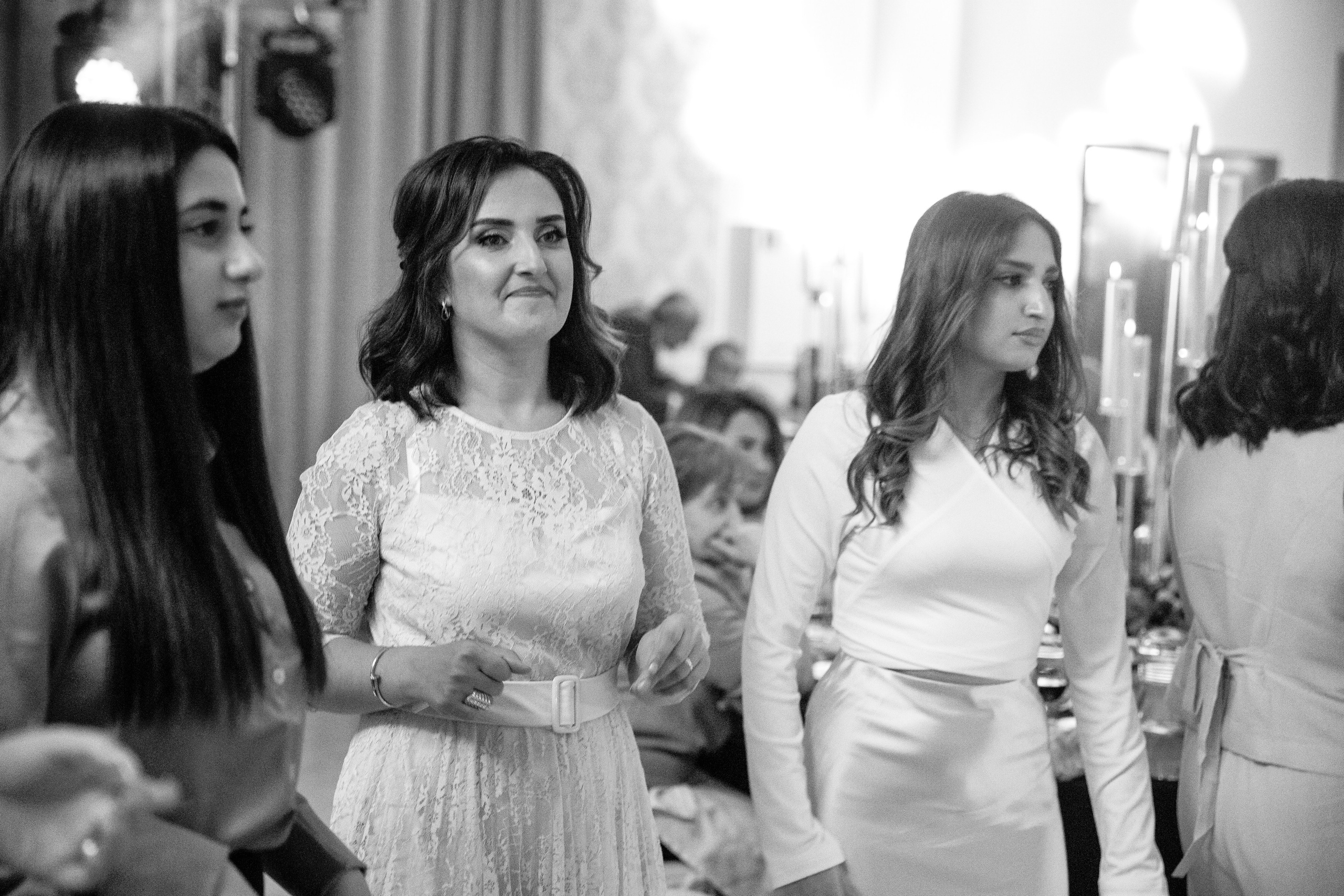 Ани и Назели. 35&5 День рождения, «Янтарь». Фотограф в Красноярске Надежда Воскресенская