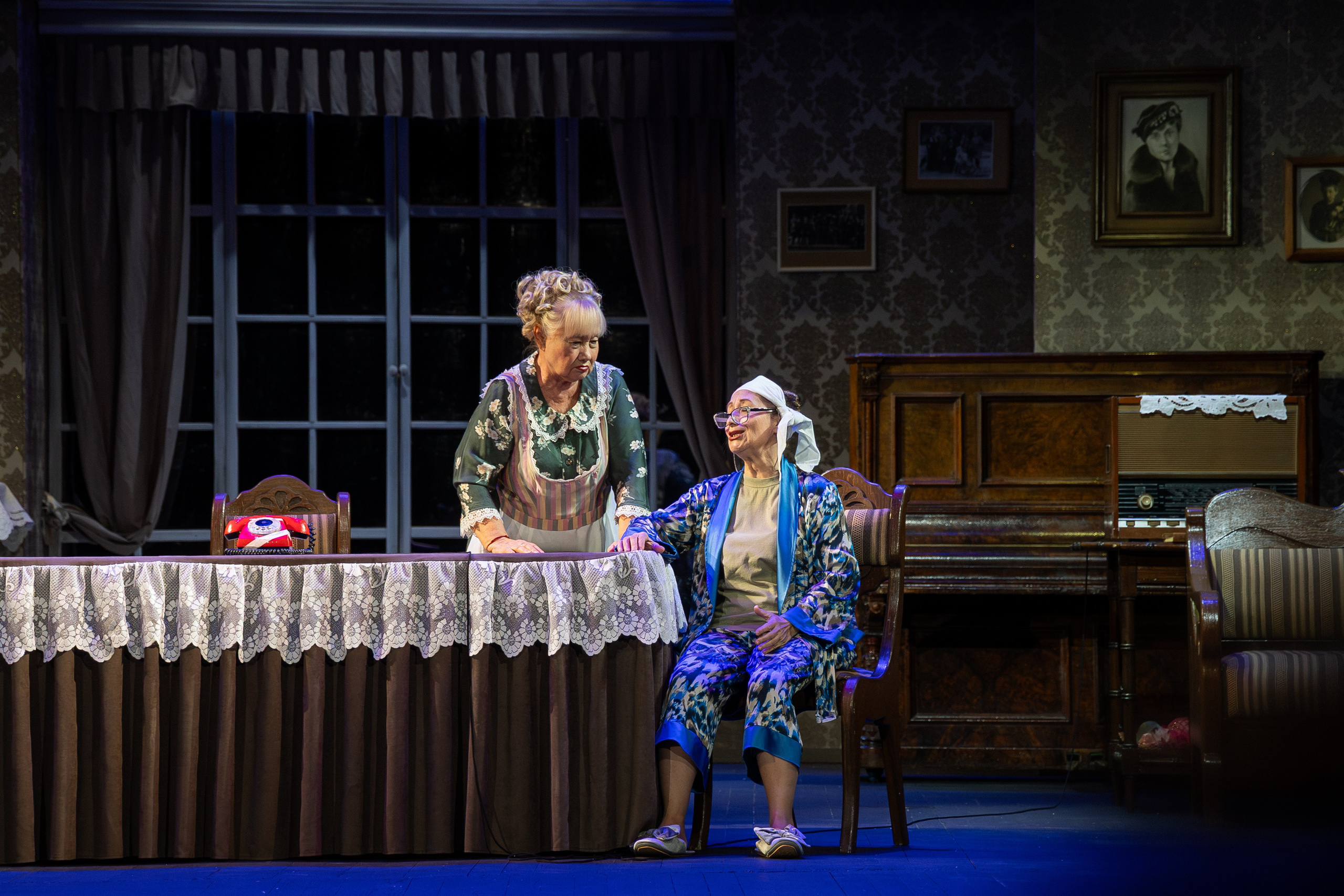 Театр Юного Зрителя «Отчаянные Тетки». Фотограф Марк Файзулин